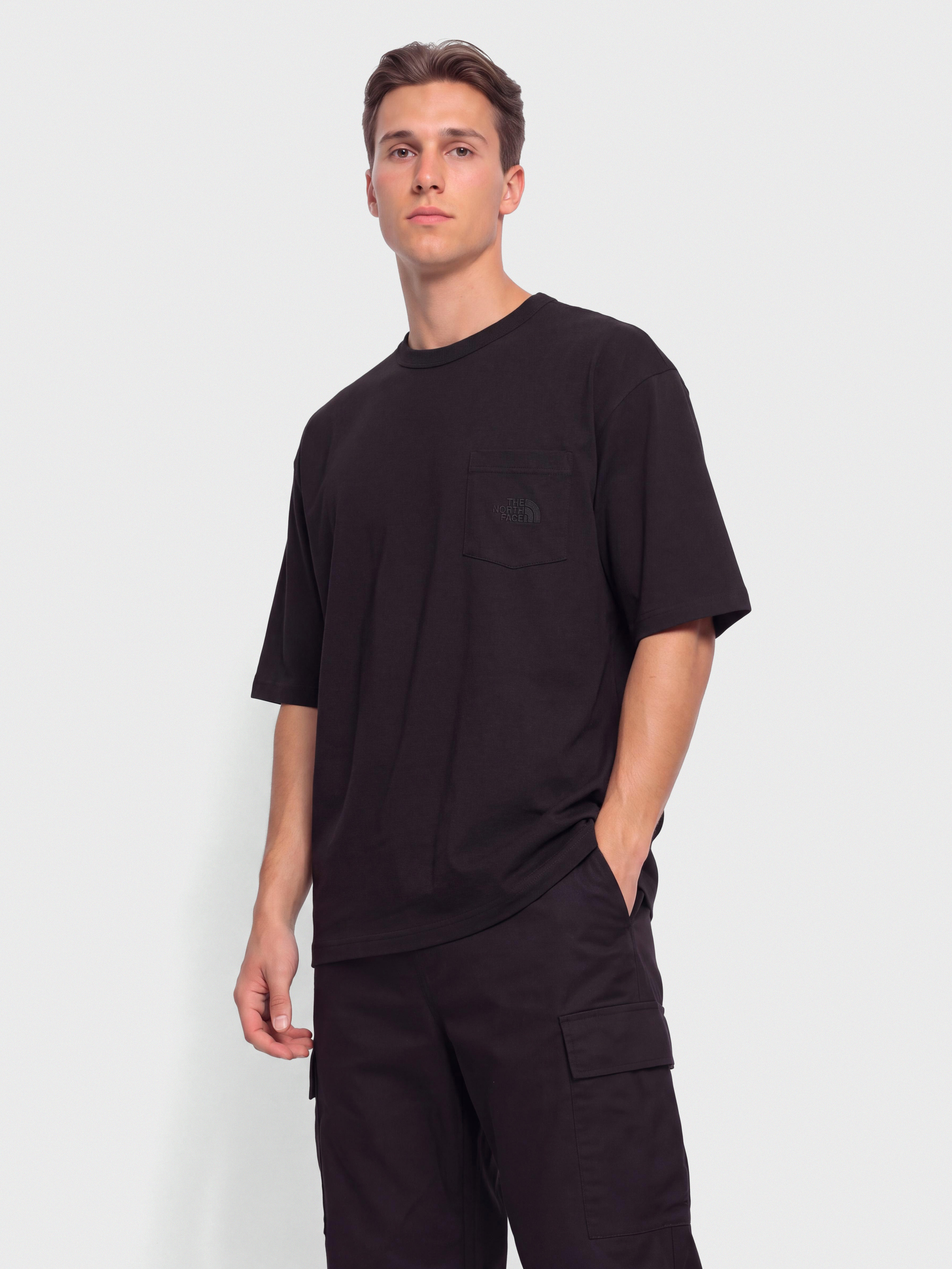 The North Face Dome Relaxed Pocket Póló (tnf black)