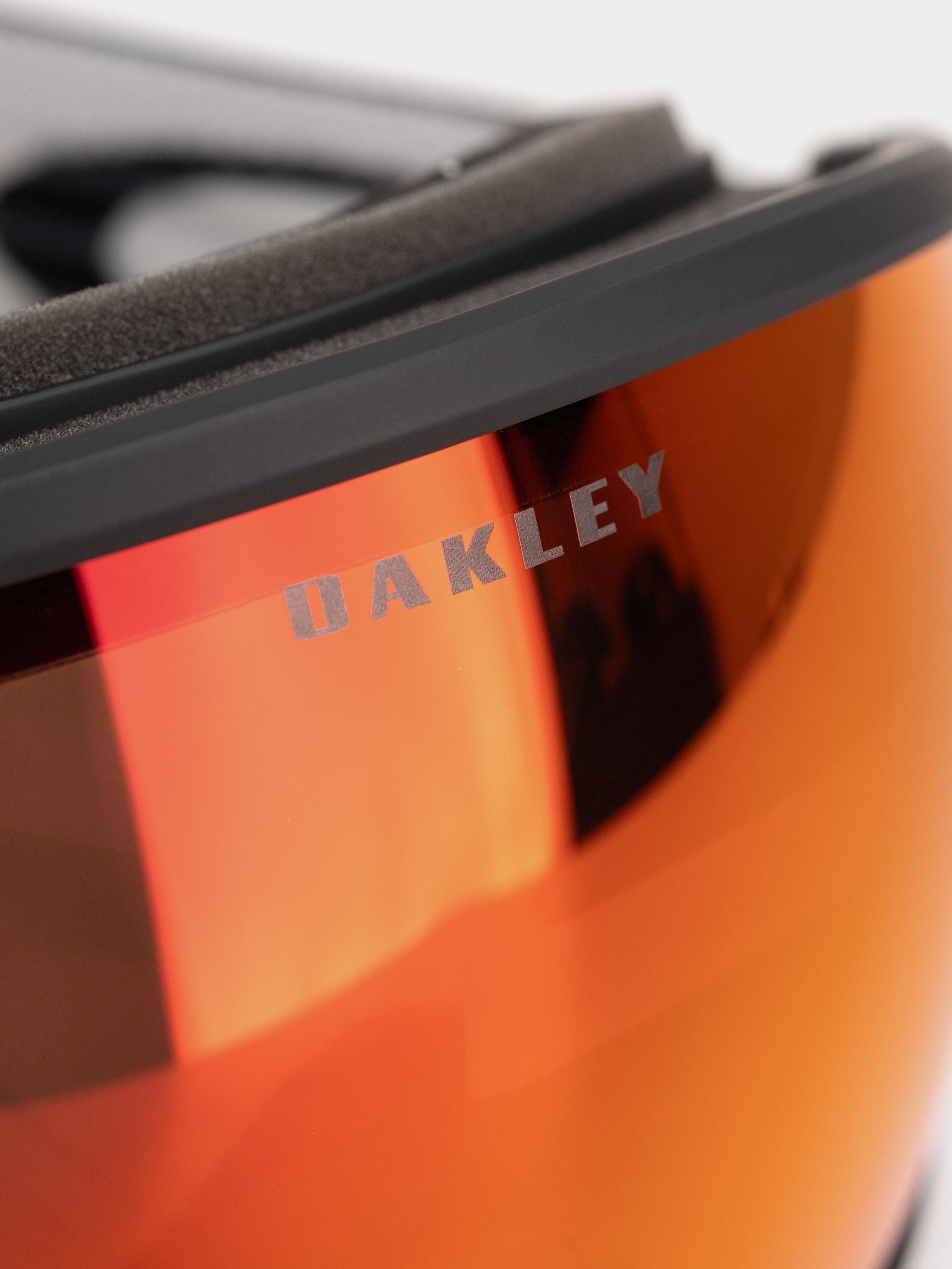 Oakley Flight Tracker M Snowboard szemüveg (matte black/prizm snow torch iridium)