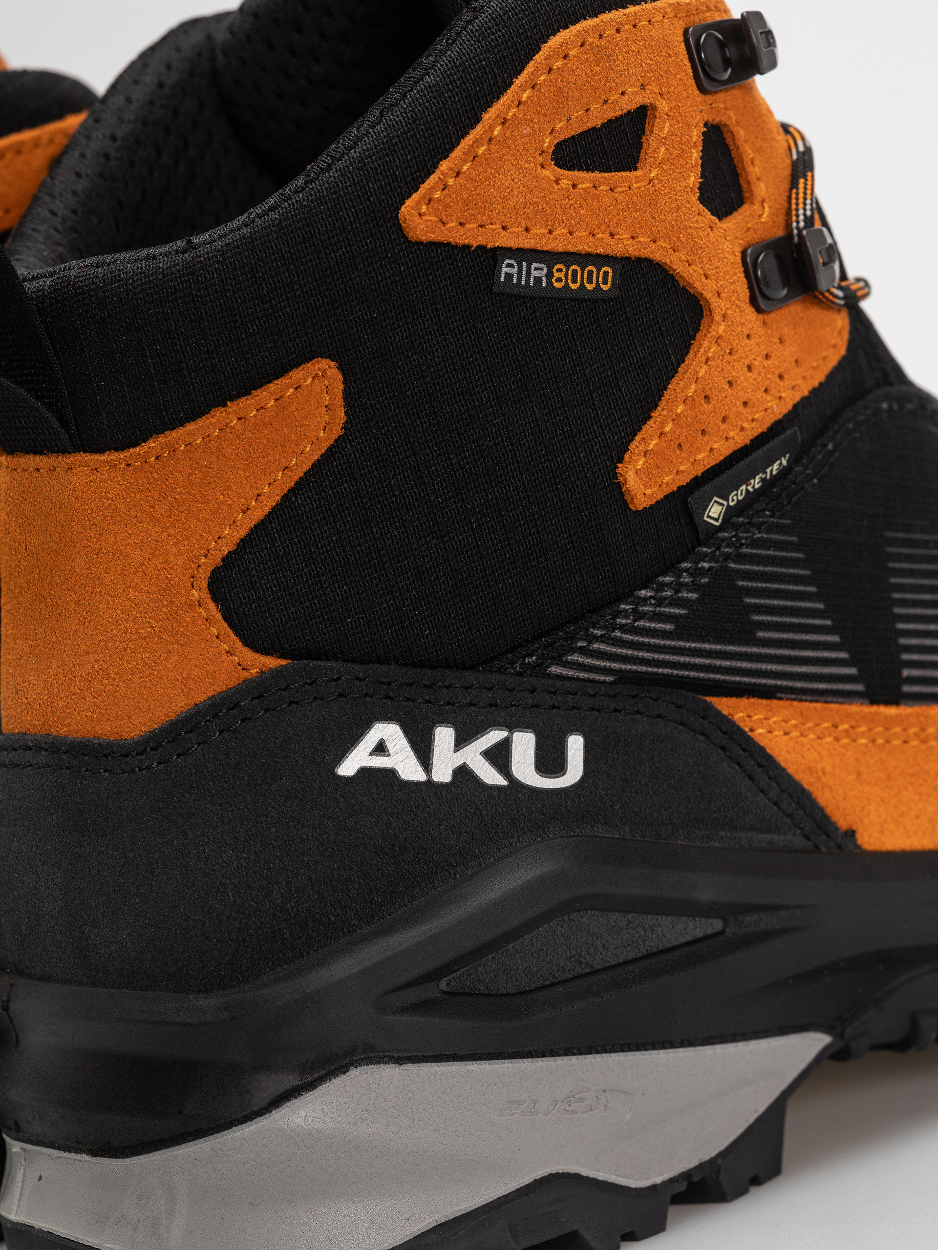 AKU Adapta Light GTX Cipők (black/orange)