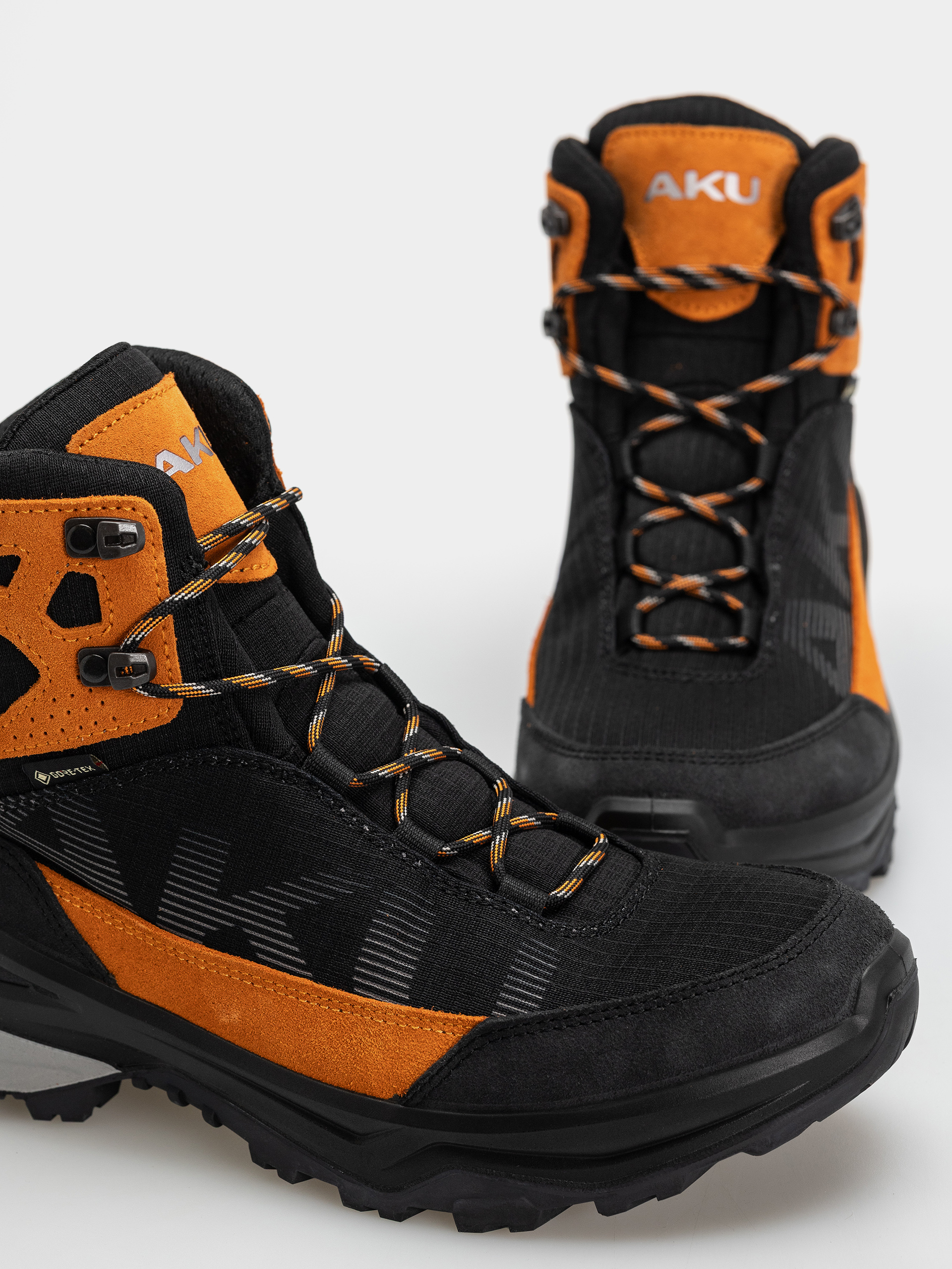 AKU Adapta Light GTX Cipők (black/orange)
