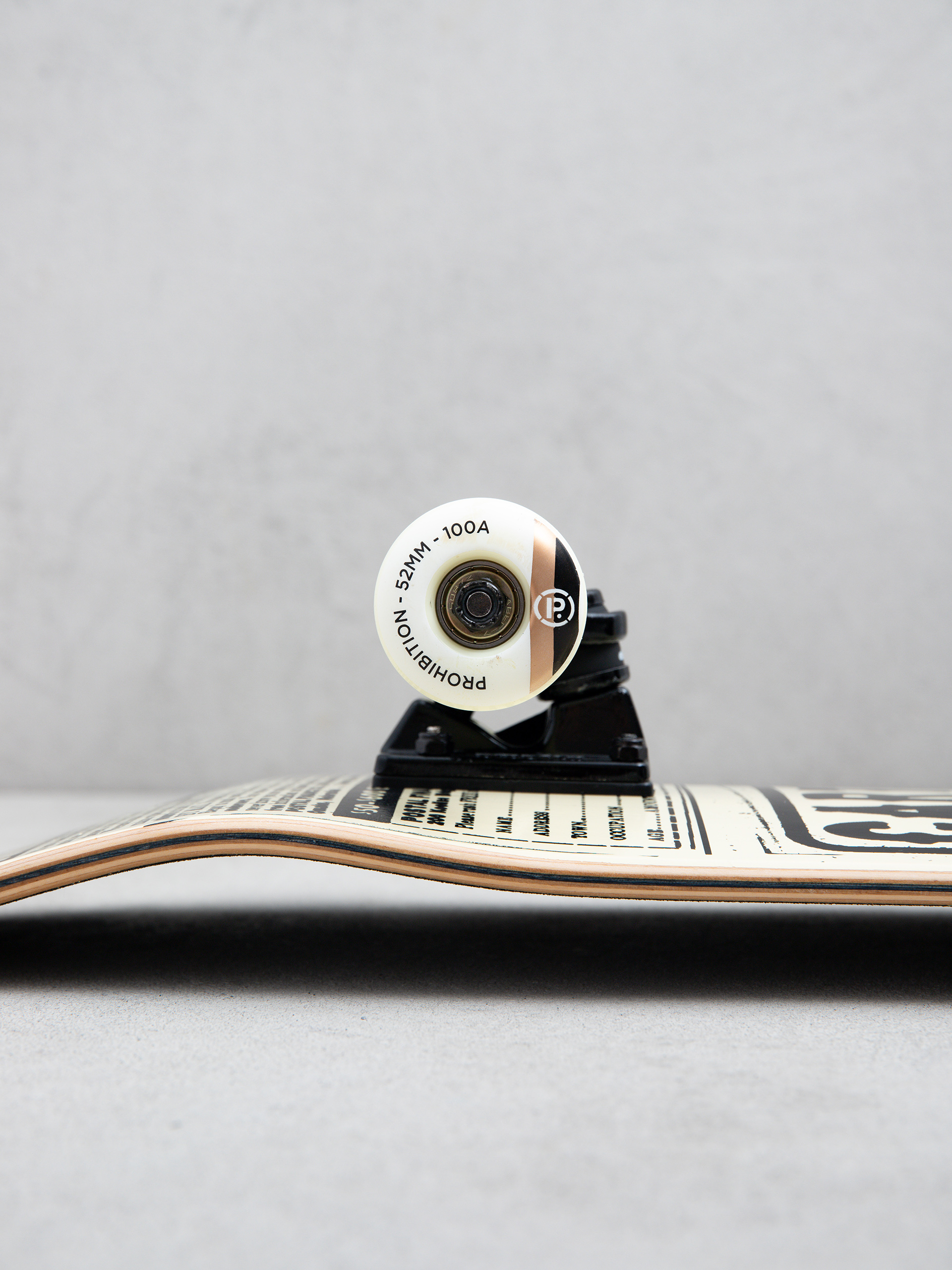 Komplett gördeszka Cartel Skateboards Karate (beige)