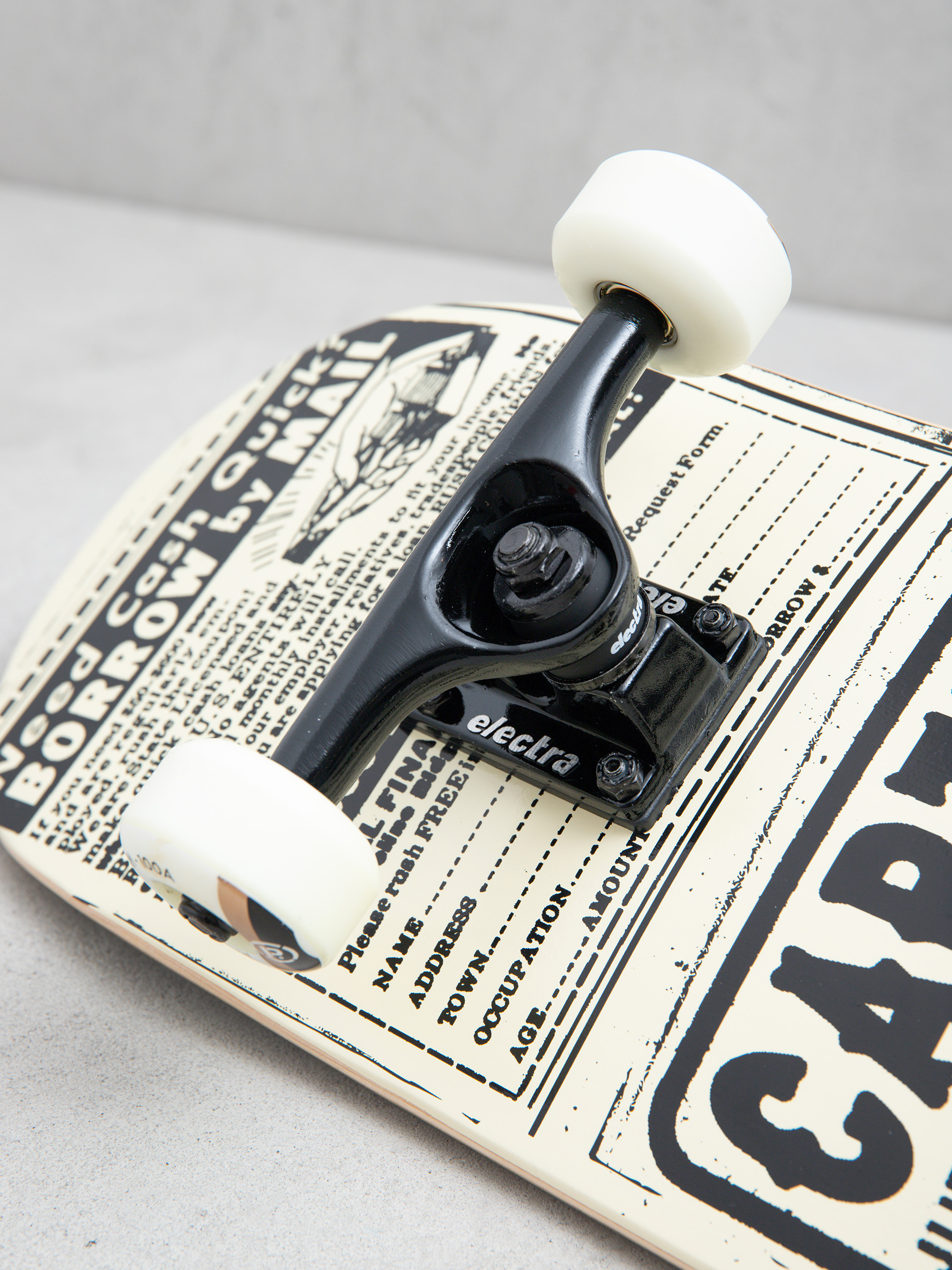 Komplett gördeszka Cartel Skateboards Karate (beige)