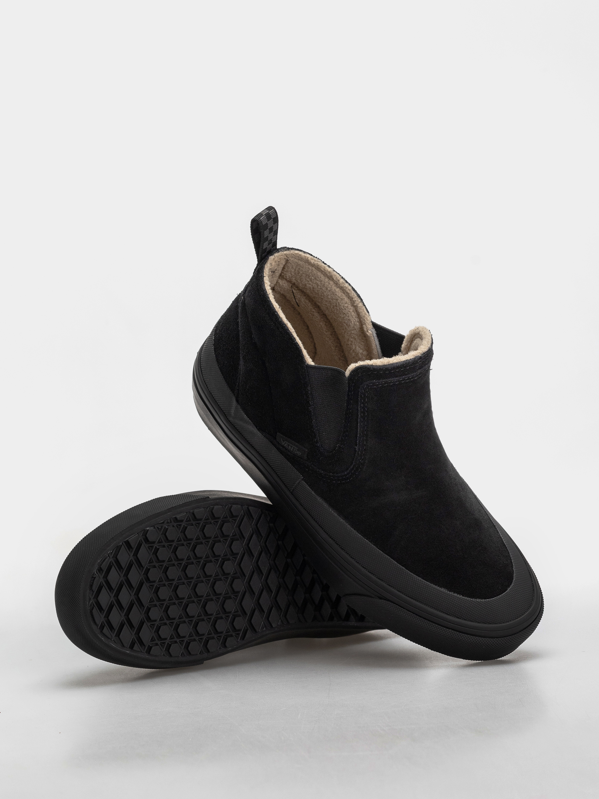 Vans Mid Slip Insulated Cipők (black)