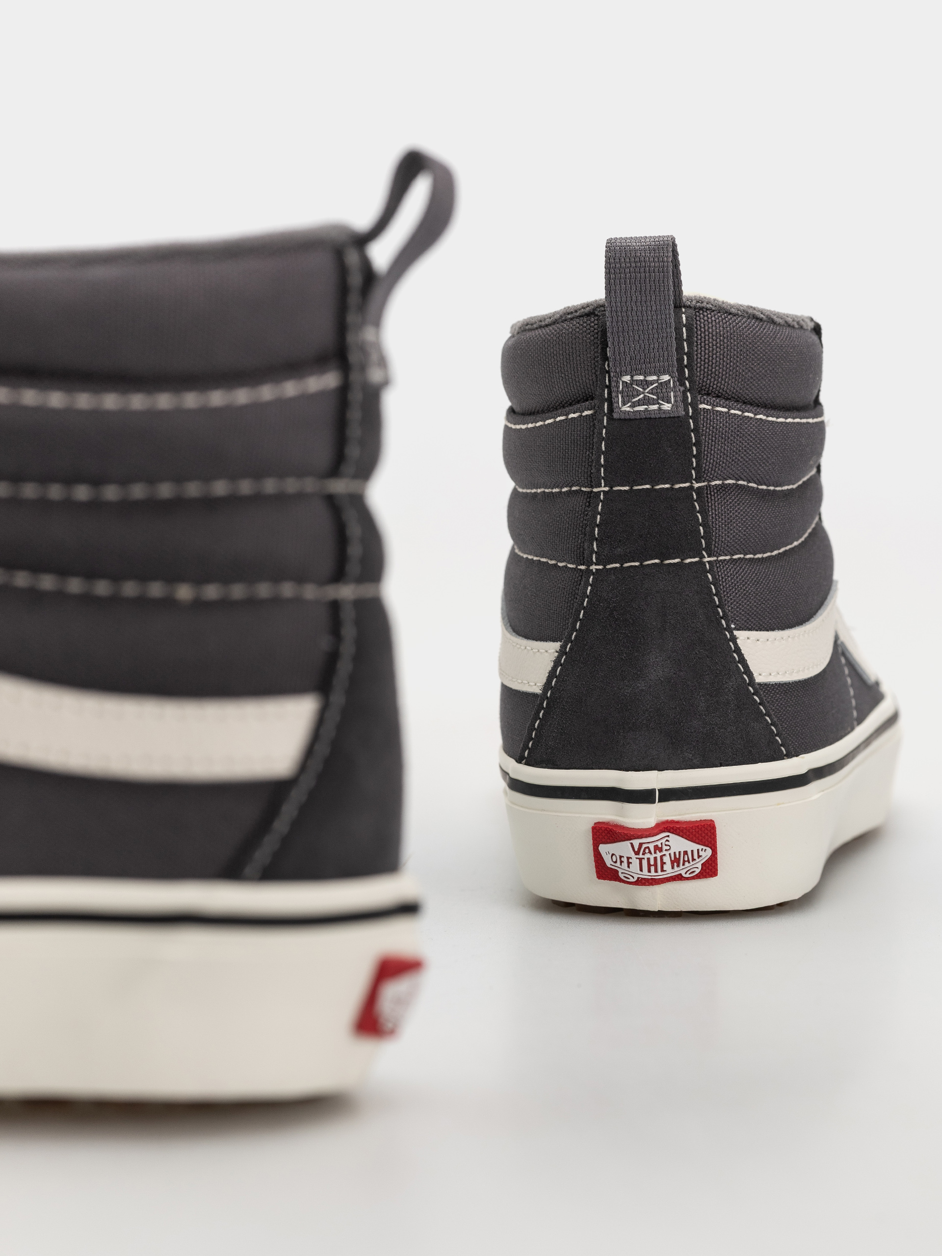 Vans Sk8 Hi Insulated Cipők (asphalt)