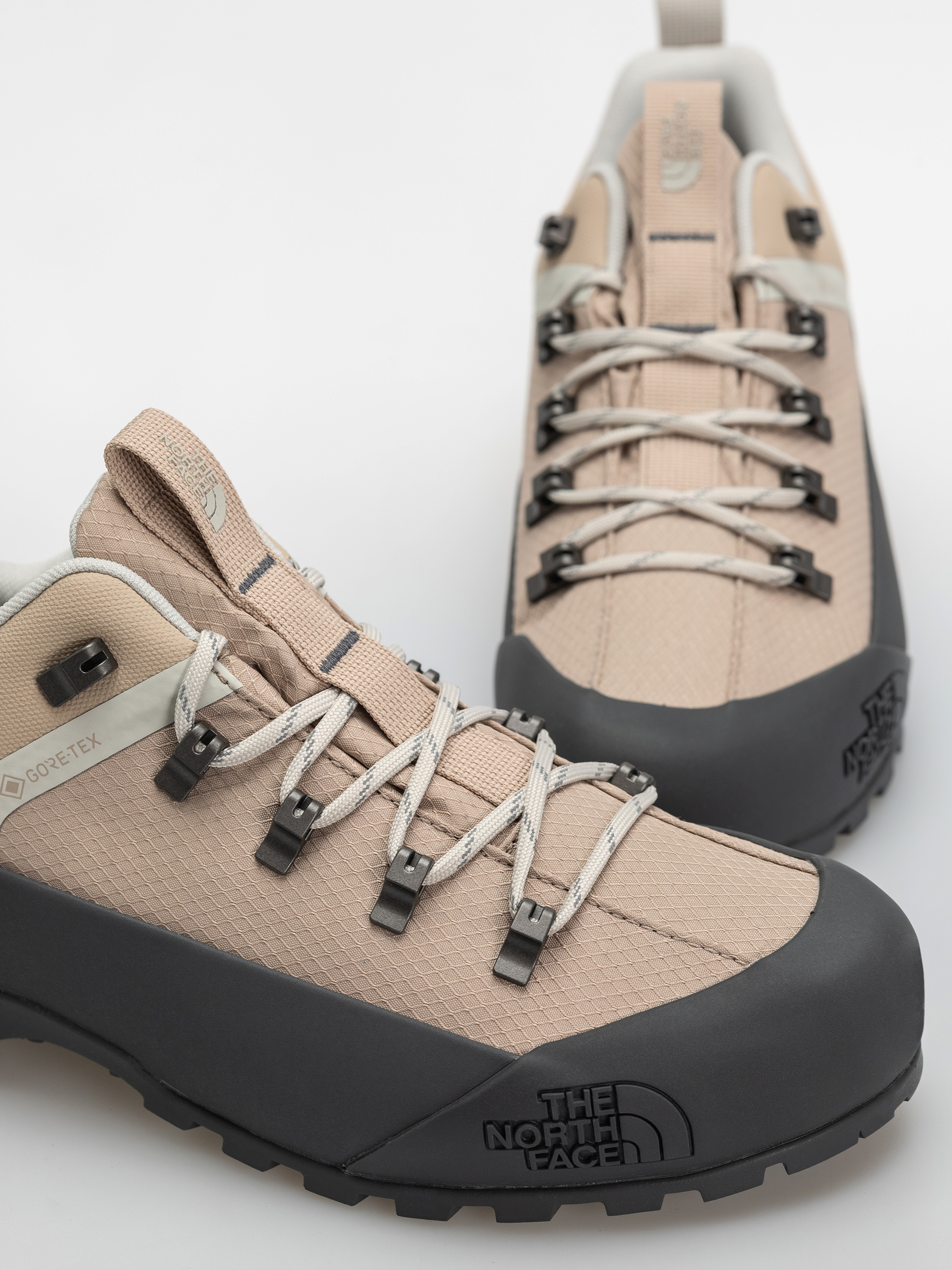 Cipők The North Face Glenclyffe Low Gore Tex (timeless taupe/anthraci)