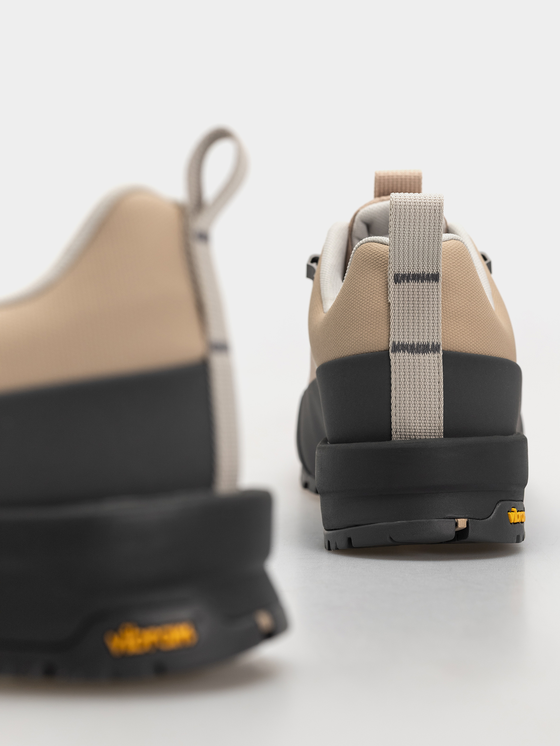 Cipők The North Face Glenclyffe Low Gore Tex (timeless taupe/anthraci)