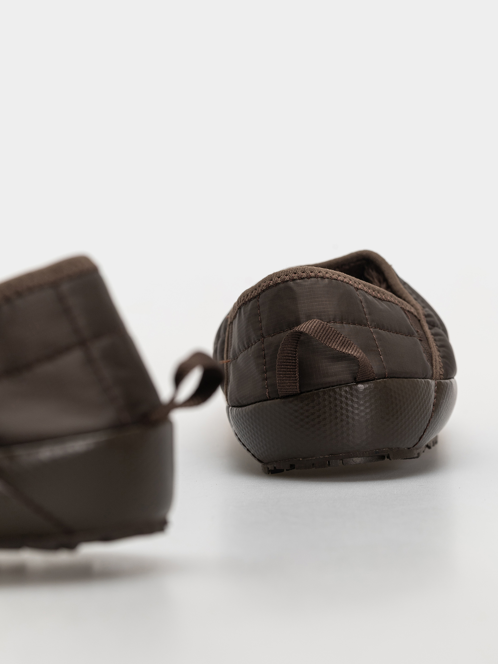 Cipők The North Face Thermoball Traction Mule V Wmn (dark chestnut/dark chestnut)