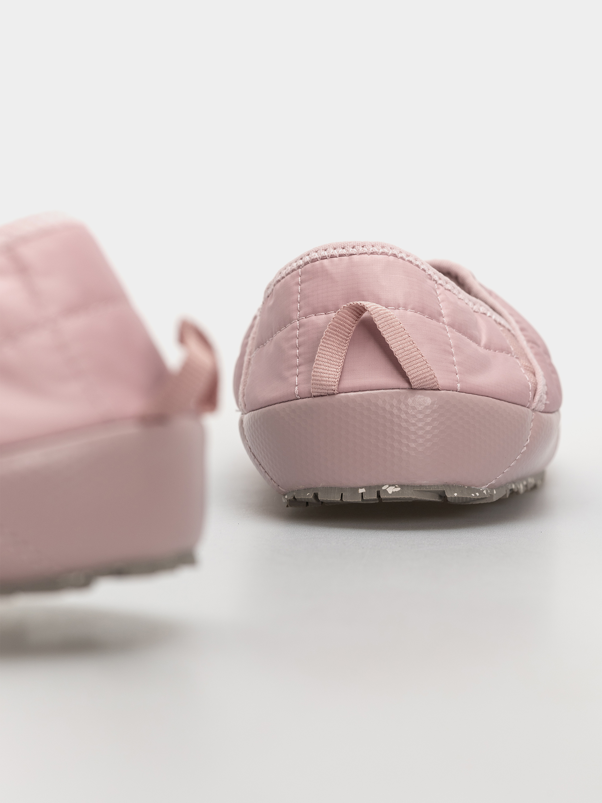 Cipők The North Face Thermoball Traction Mule V Wmn (metal pink/stone slab)