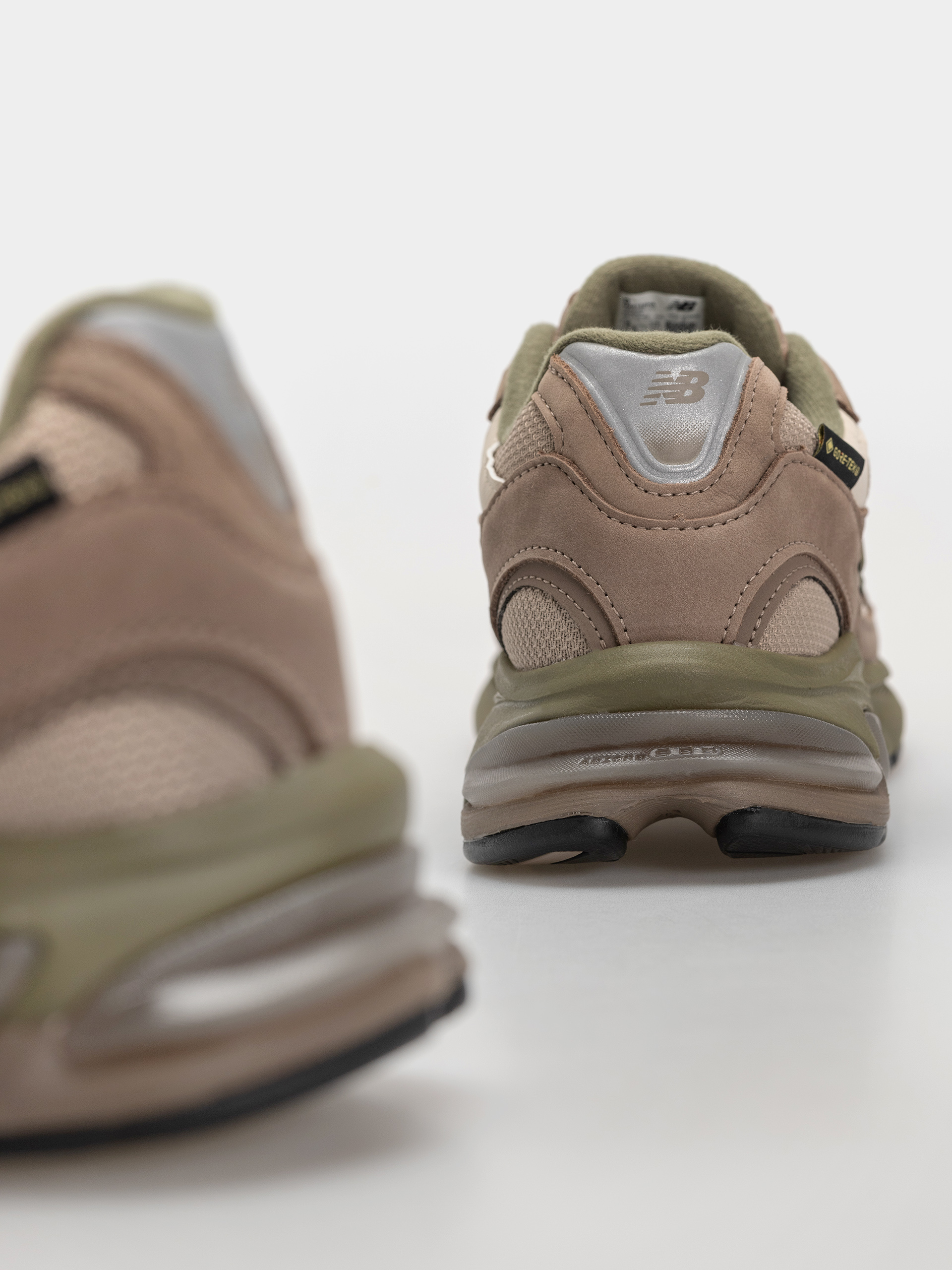 Cipők New Balance 2010 (light mushroom/timberwolf)
