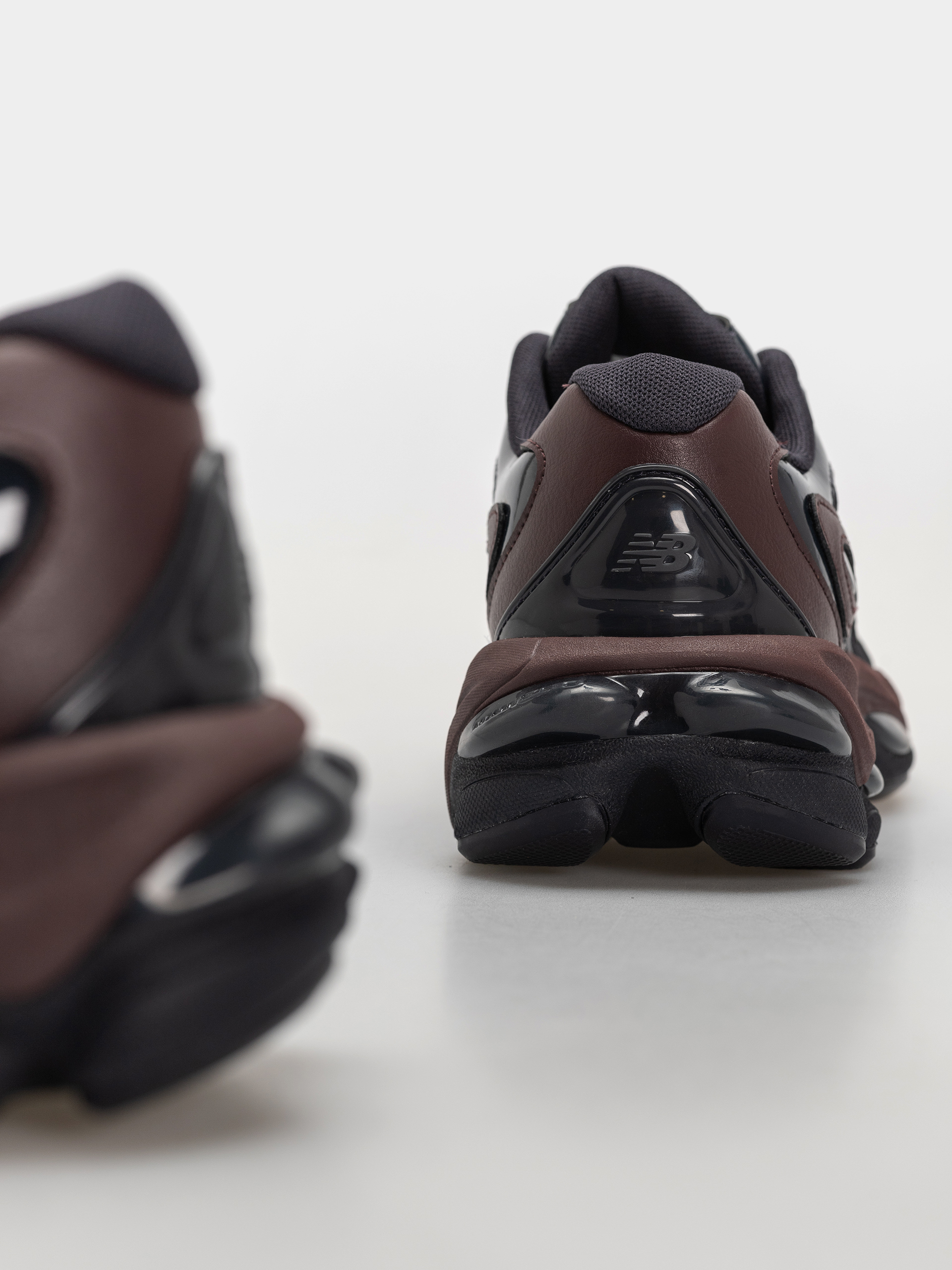 Cipők New Balance 983 (cherry leather/dark night)