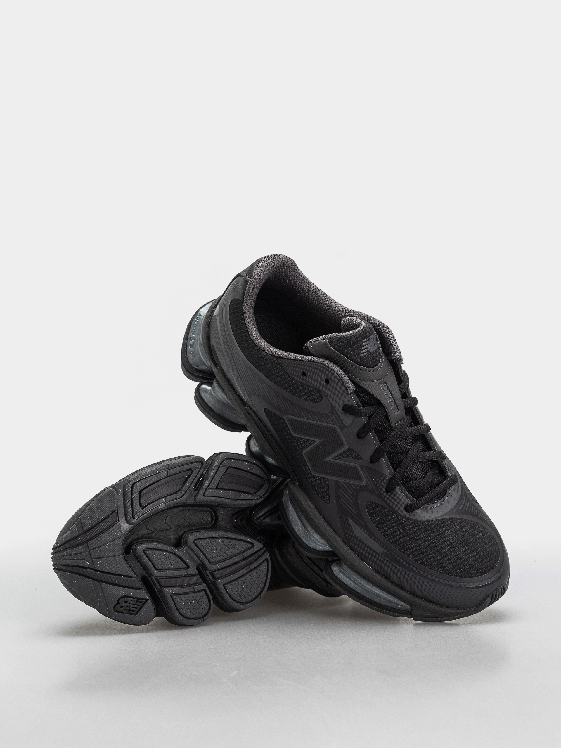 New Balance 2000 Cipők (black/black cement/magnet)
