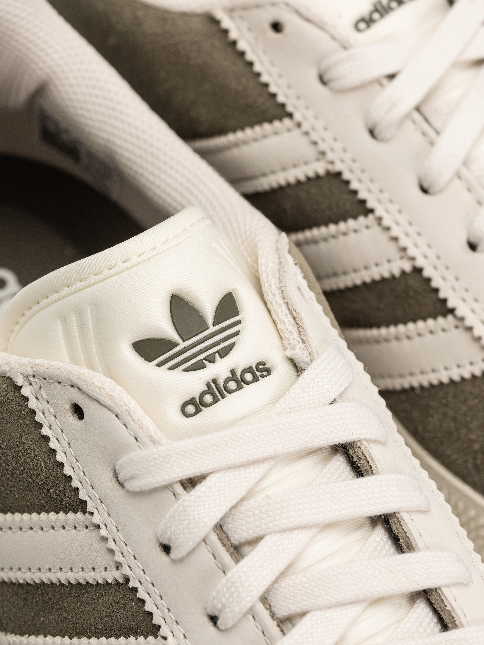 adidas Gazelle Adv Cipők (olistr/cwhite/goldmt)