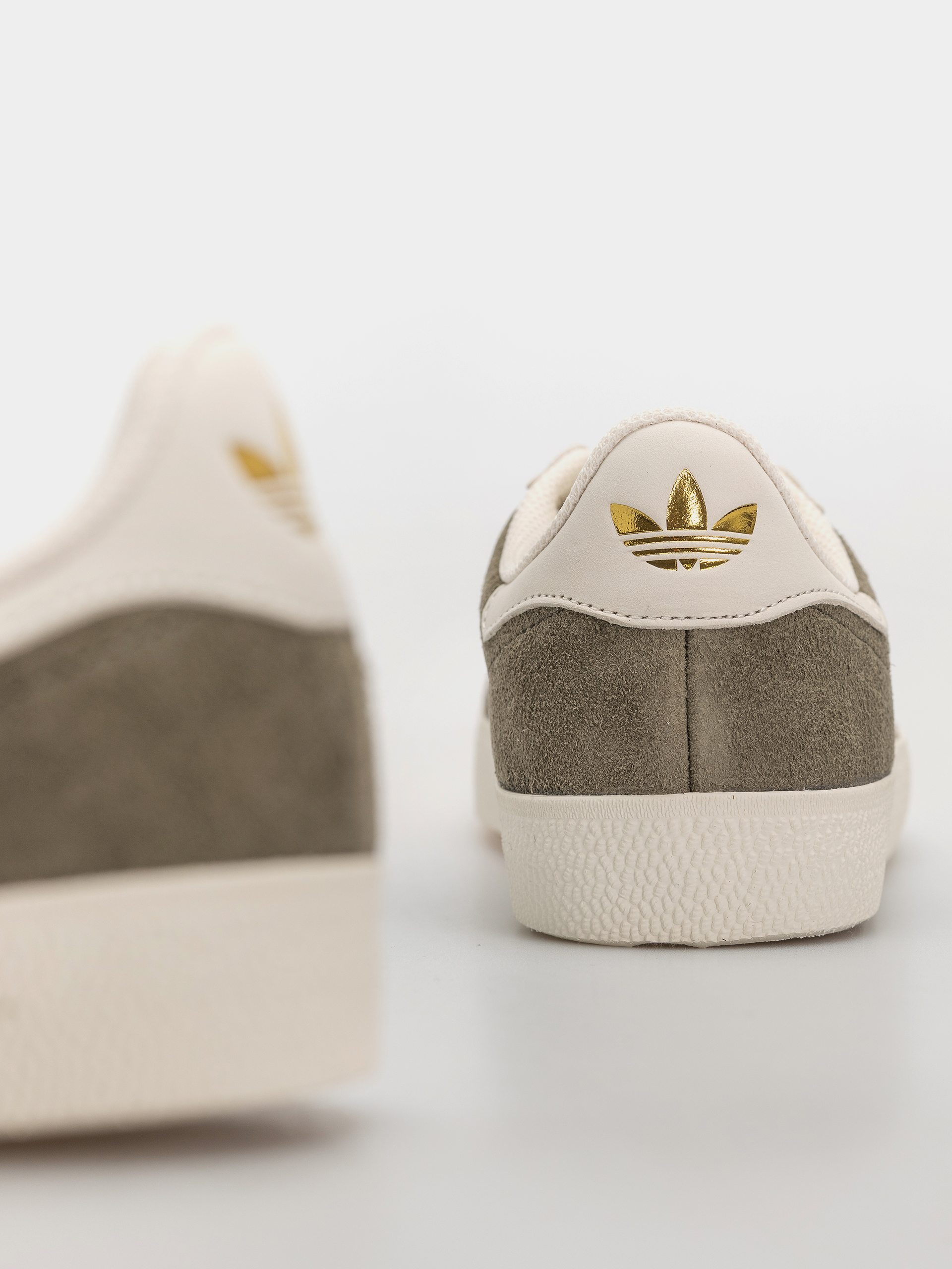 adidas Gazelle Adv Cipők (olistr/cwhite/goldmt)