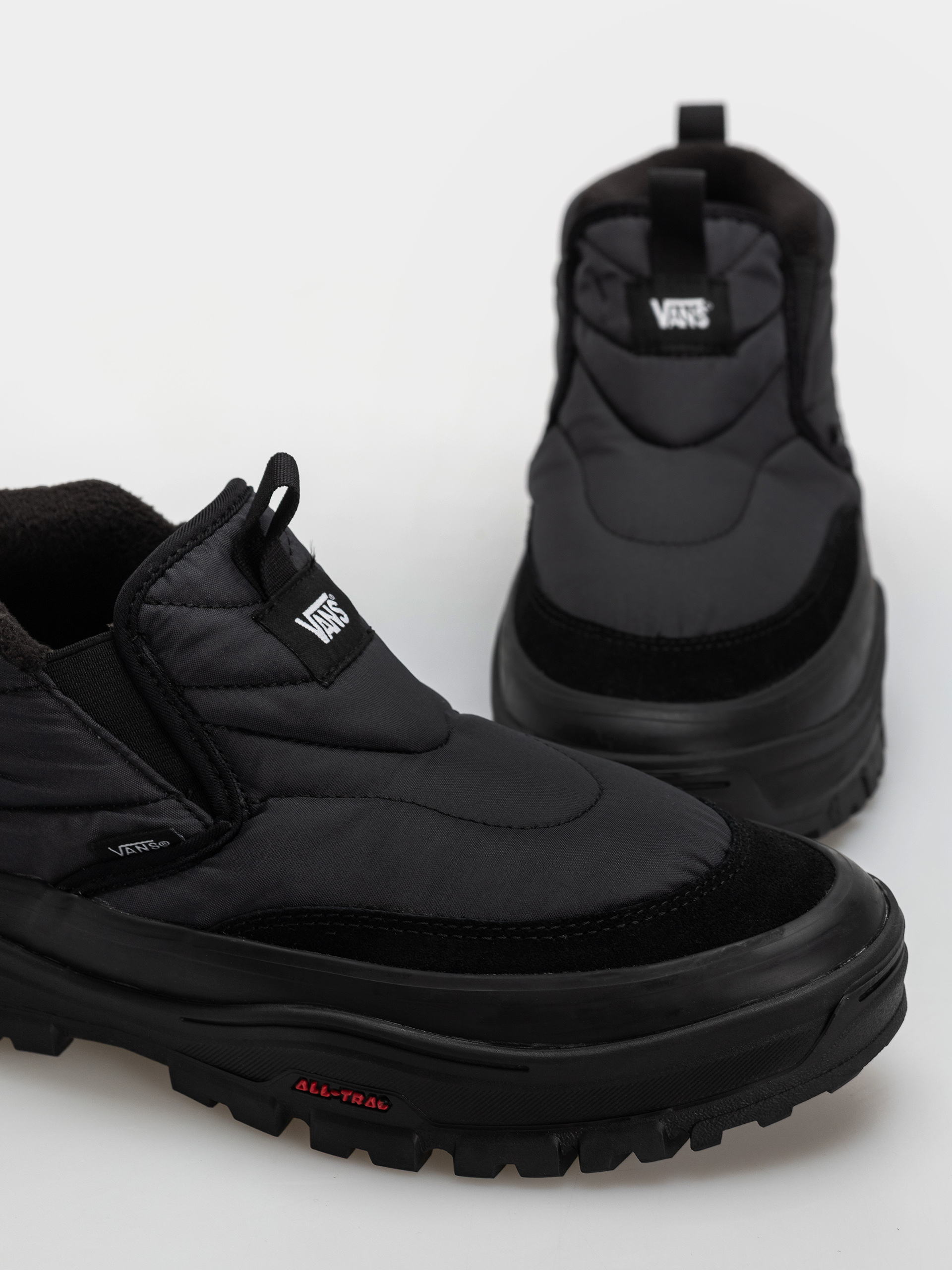 Vans Mid Slip Puff Cipők (black/black)