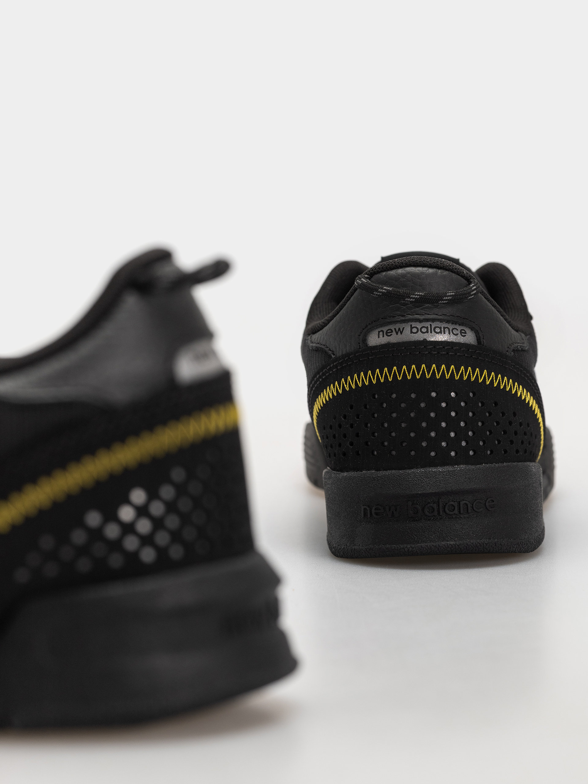 Cipők New Balance 440 (black/happy yellow)