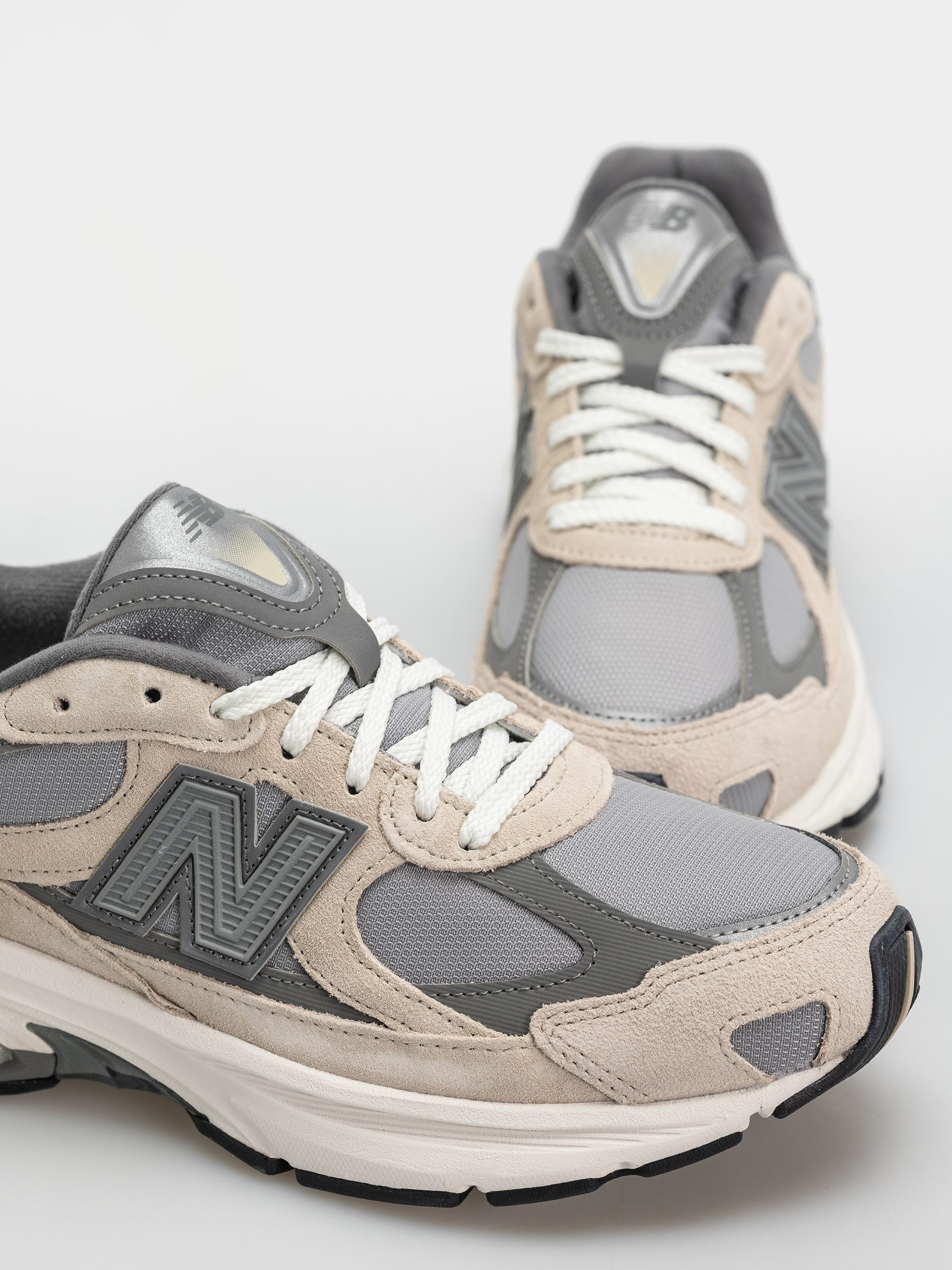 Cipők New Balance 2010 (timberwolf/harbor grey)