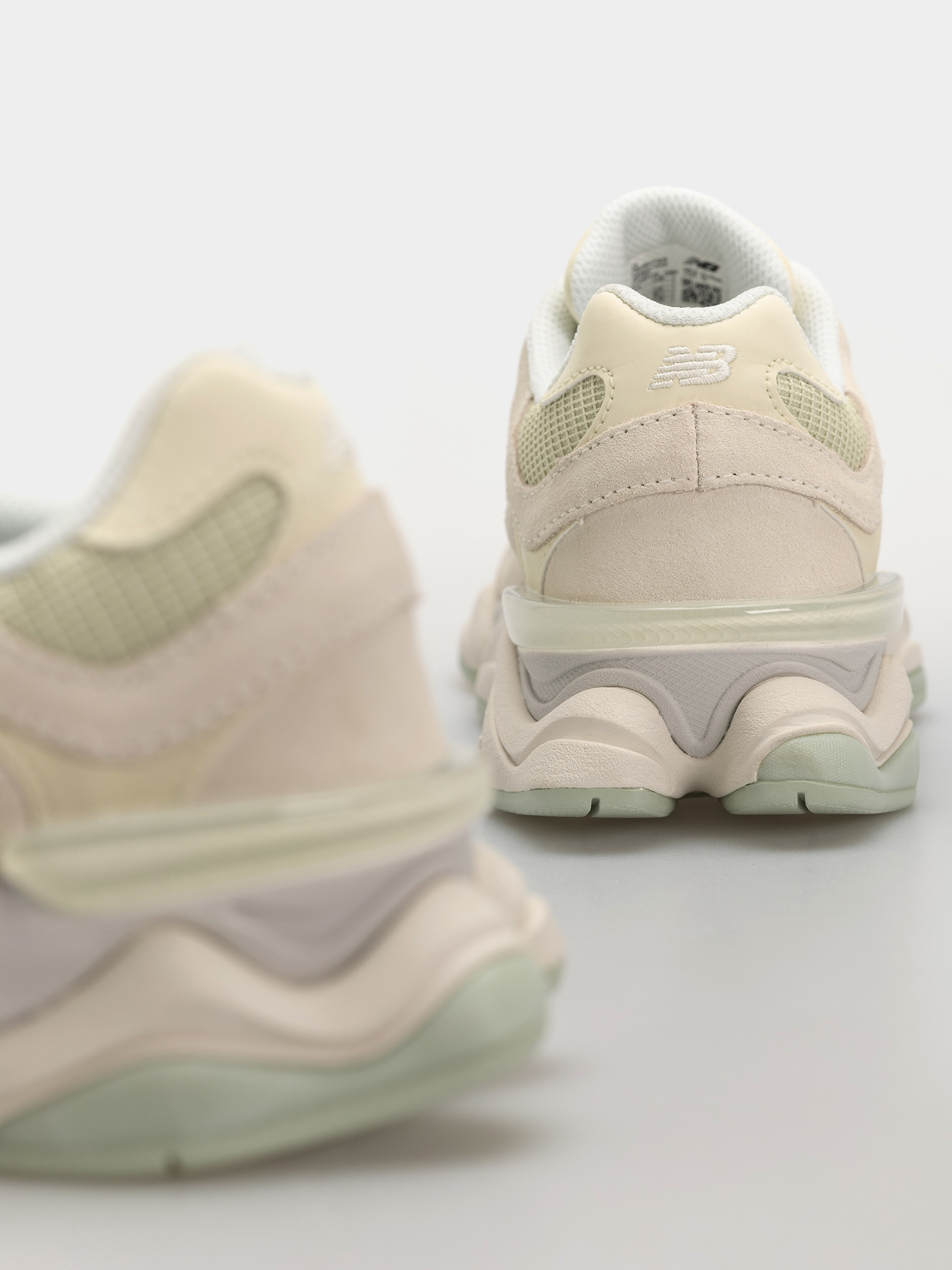 Cipők New Balance 9060 (pistachio butter/angora)