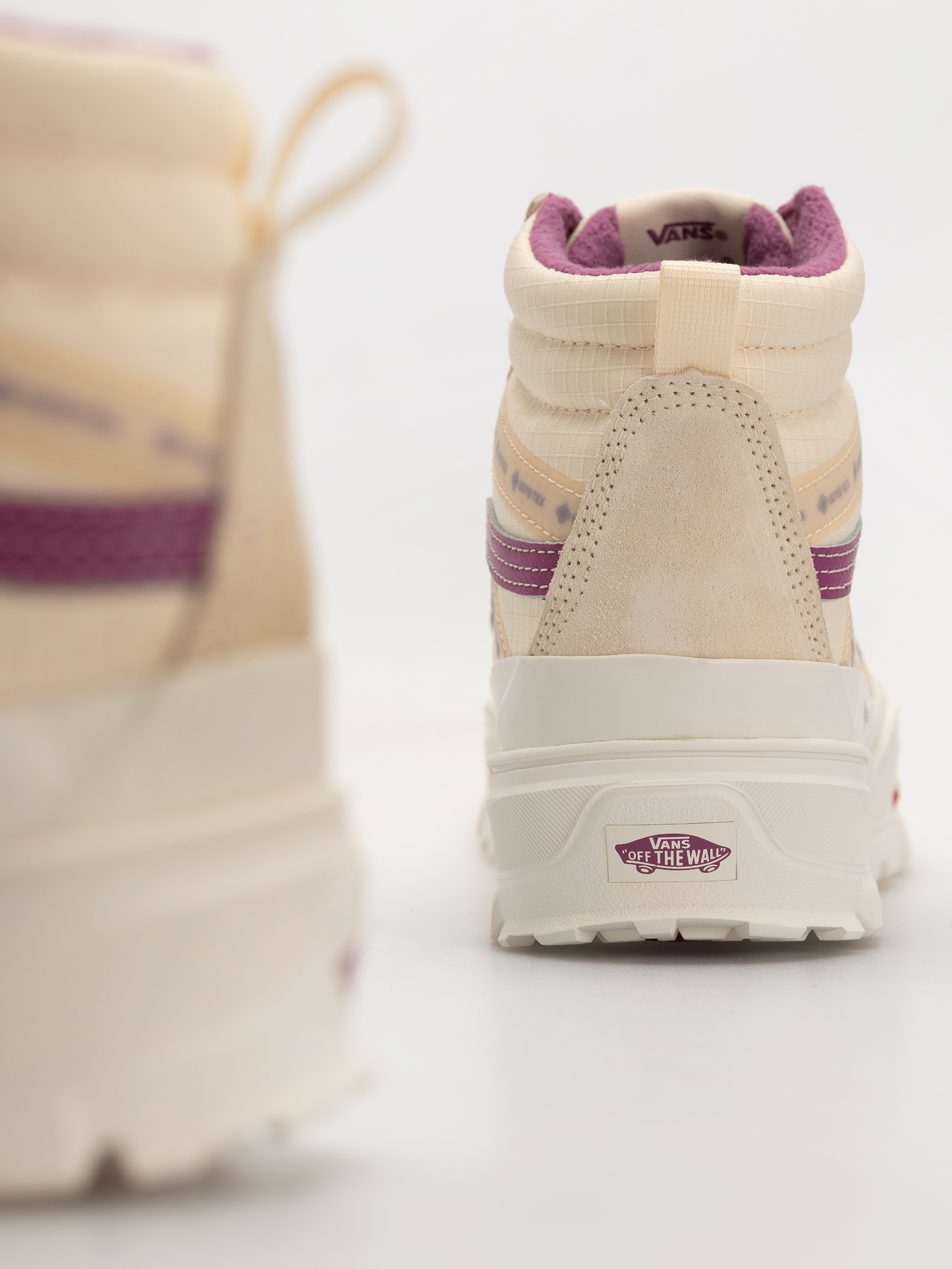 Vans Sk8 Hi Gore Tex Insulated Mte Cipők (sand white)