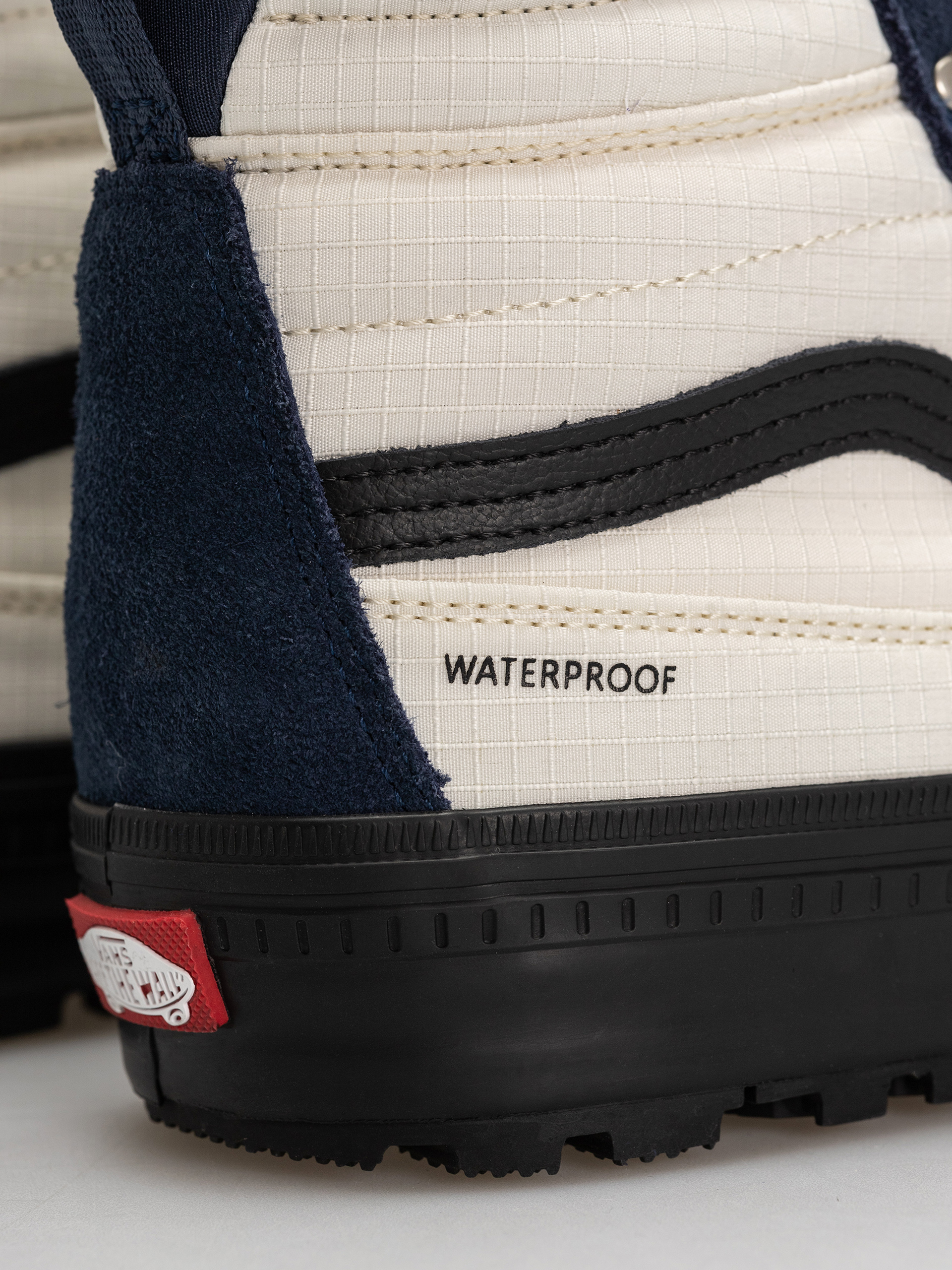 Vans Sk8 Hi Waterproof Insulated Mte Cipők (true navy)