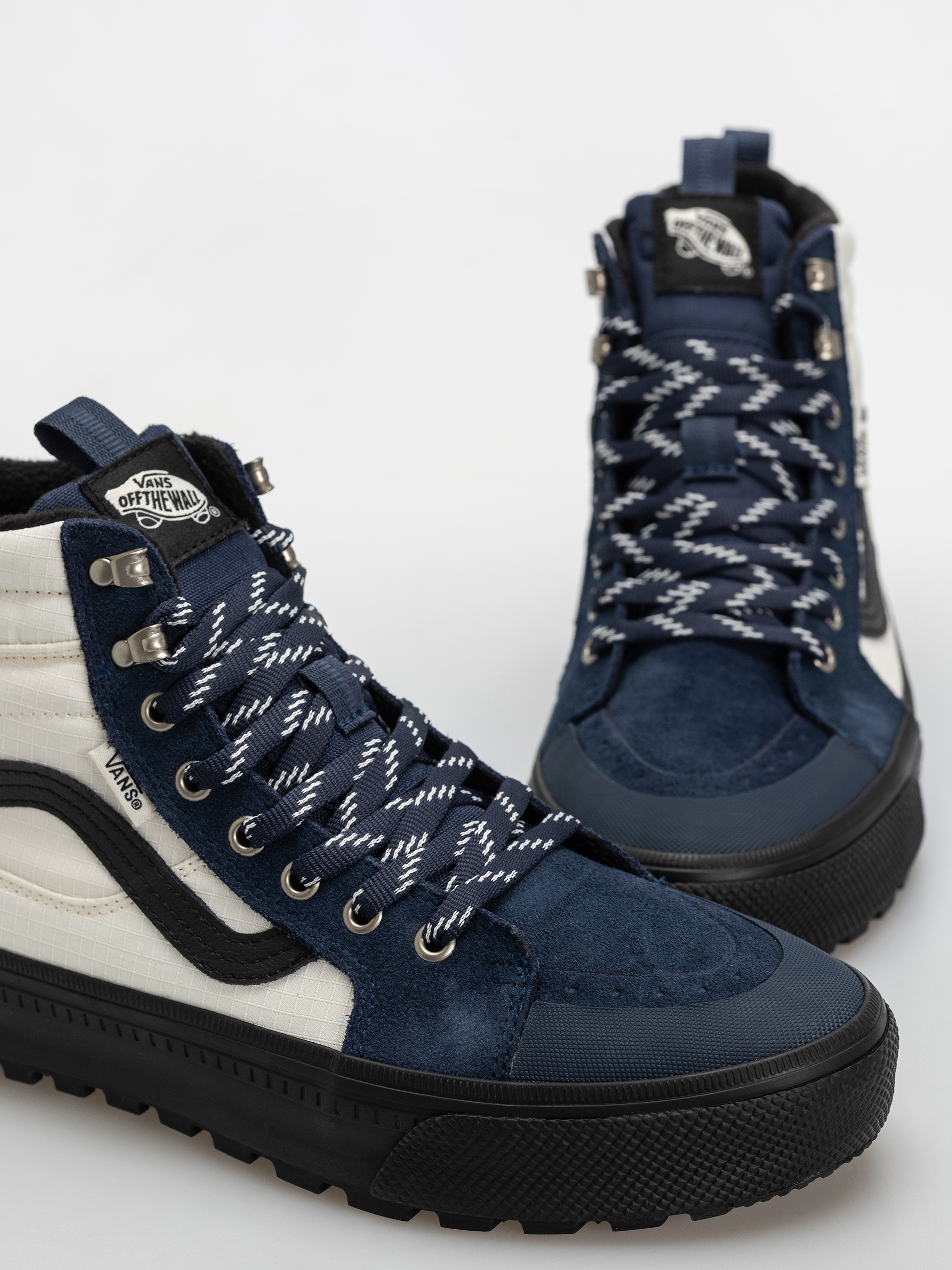 Vans Sk8 Hi Waterproof Insulated Mte Cipők (true navy)