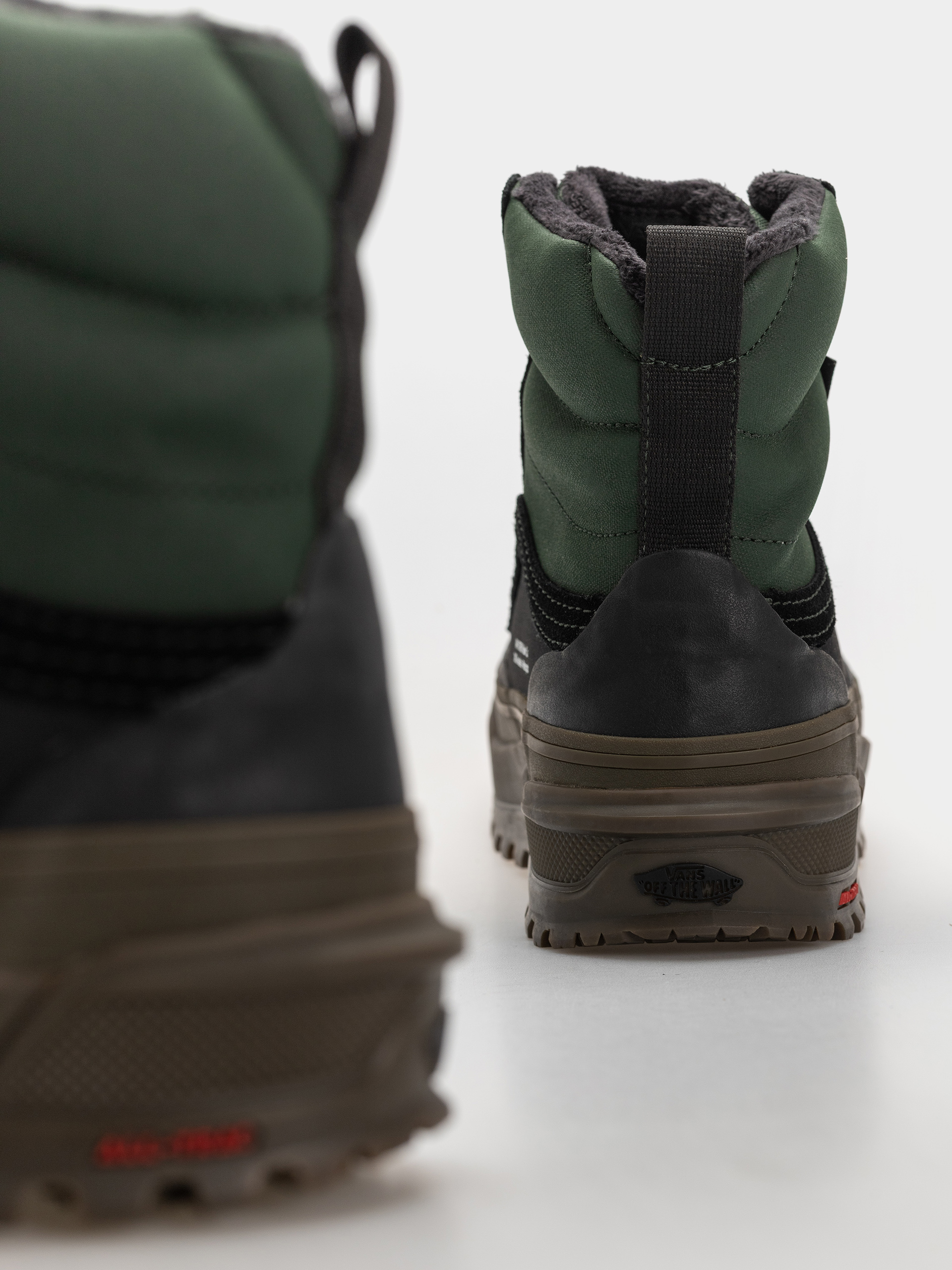 Vans Standard Mid 2.0 Mte Cipők (oil green)