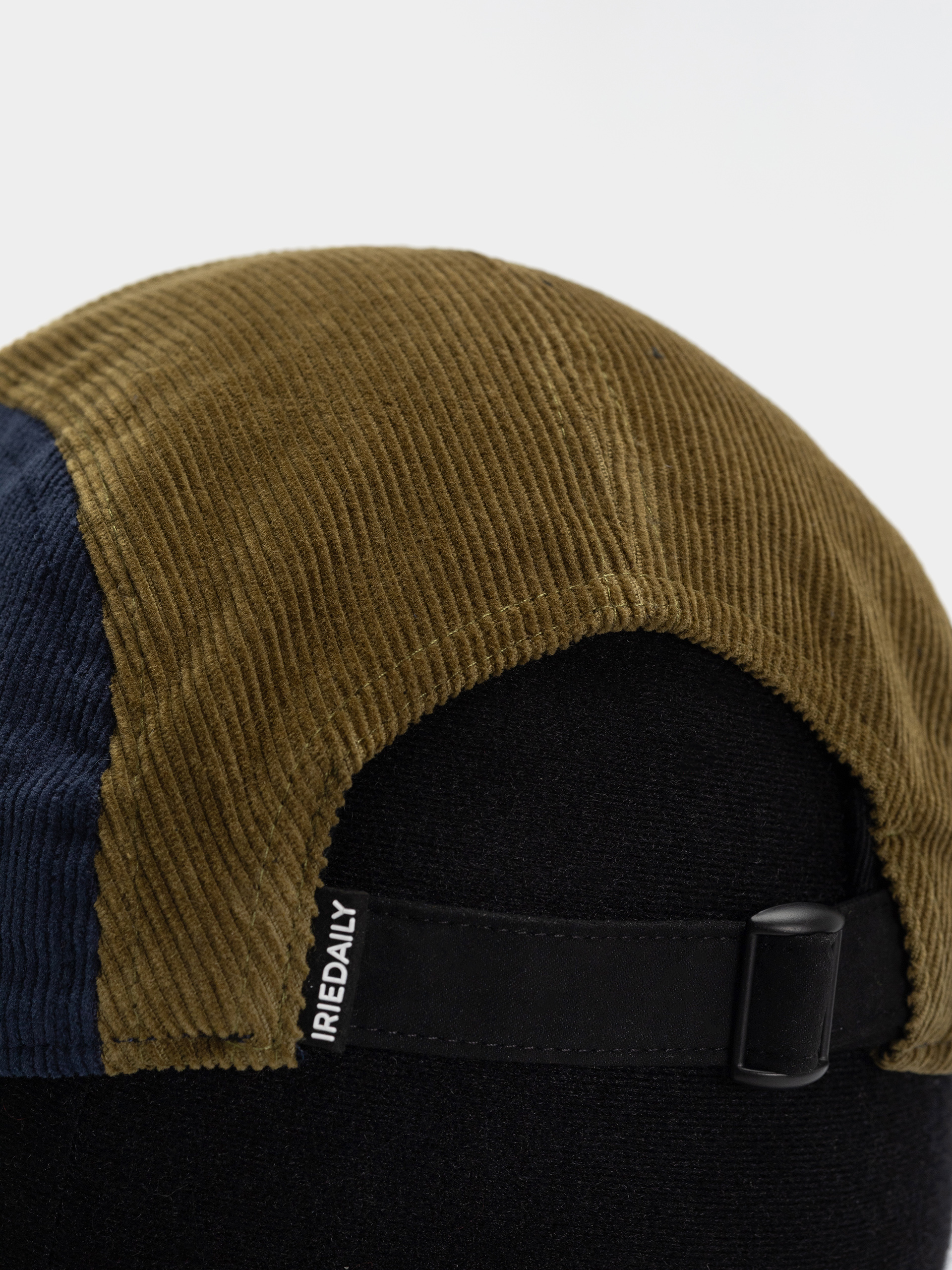 Iriedaily Corvin 5 Panel Baseball sapka (olive navy)