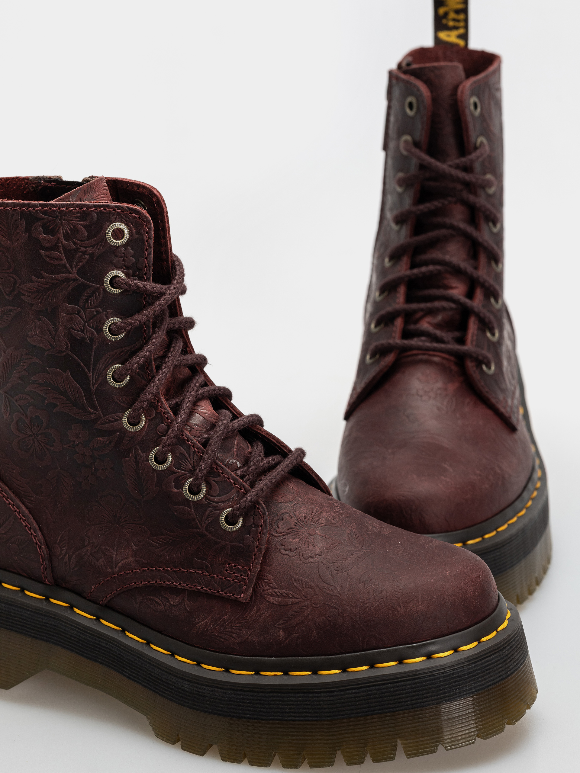 Dr. Martens Jadon Emboss Floral Wmn Cipők (cherry red)