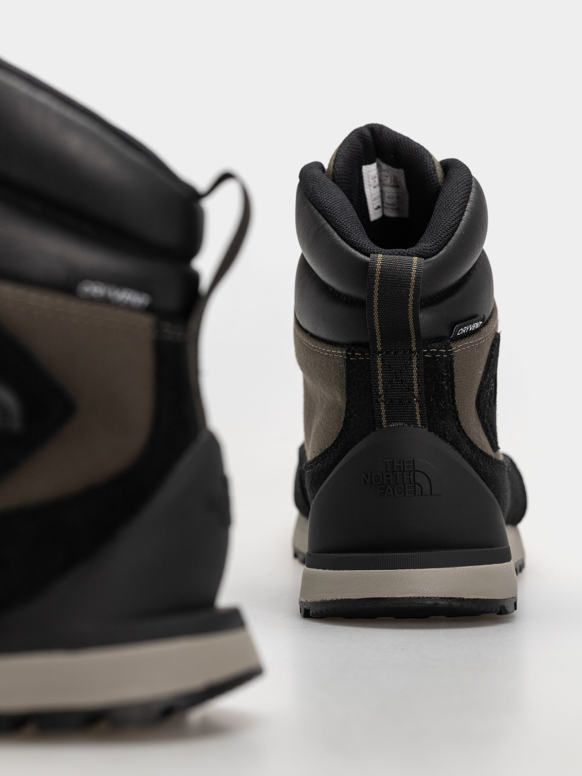 The North Face Back To Berkeley Iv Textile Wp Cipők (new taupe green/tnf black)