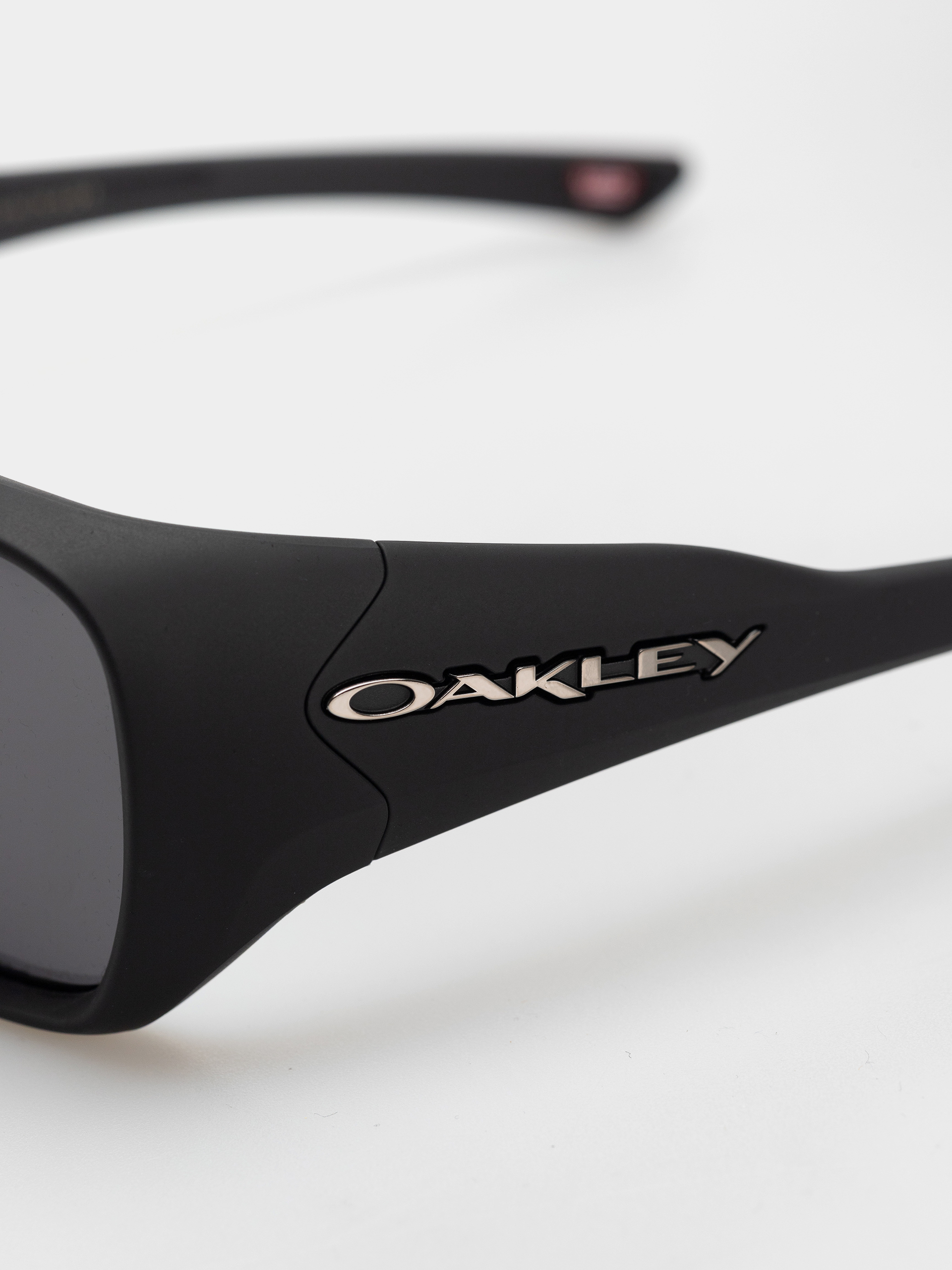 Oakley Chaminade Napszemüvegek (black suede/prizm grey)