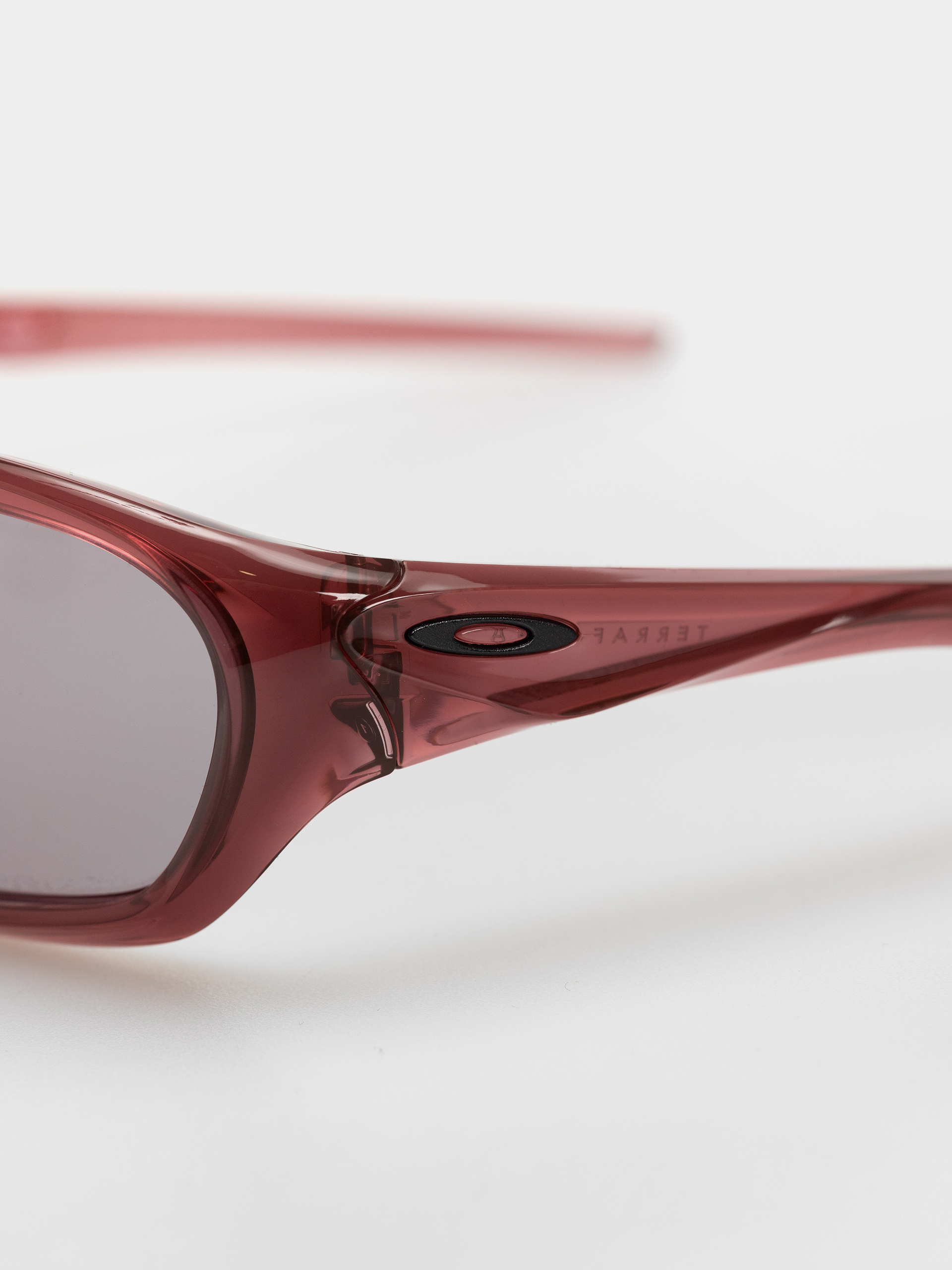 Oakley Terraforma Napszemüvegek (trans iron red/prizm slate)