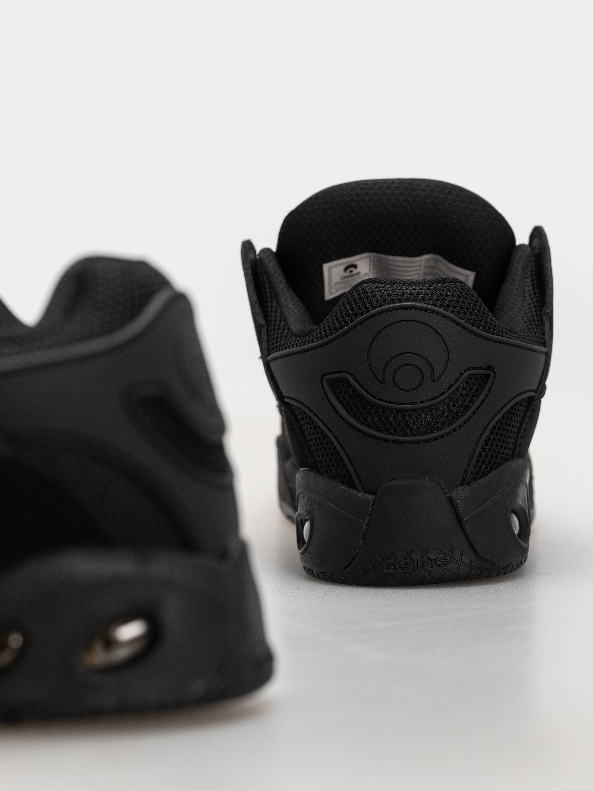 Osiris D3 OG Cipők (black/black/gold)