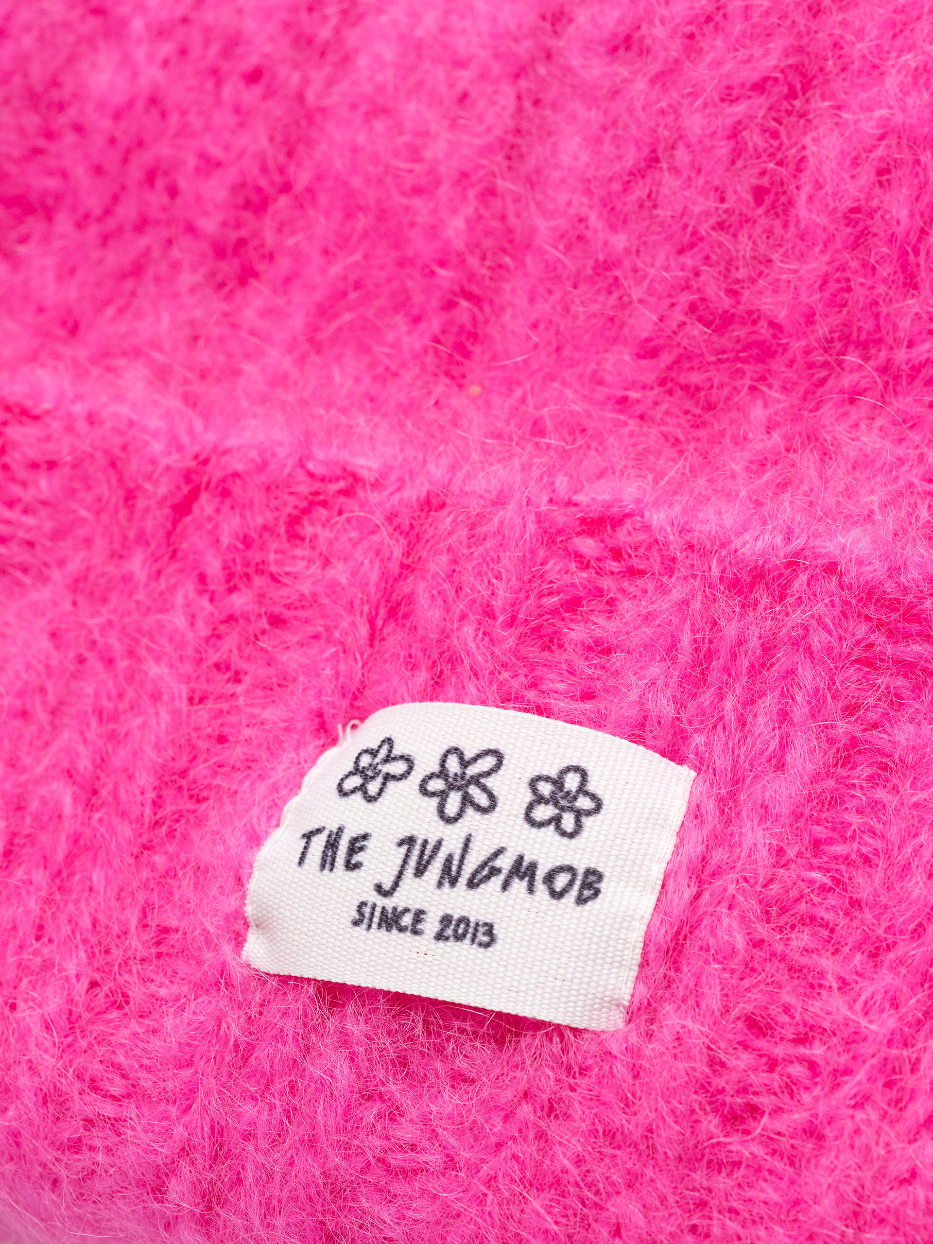 Sapka Jungmob Moher Fluffy (electric pink)