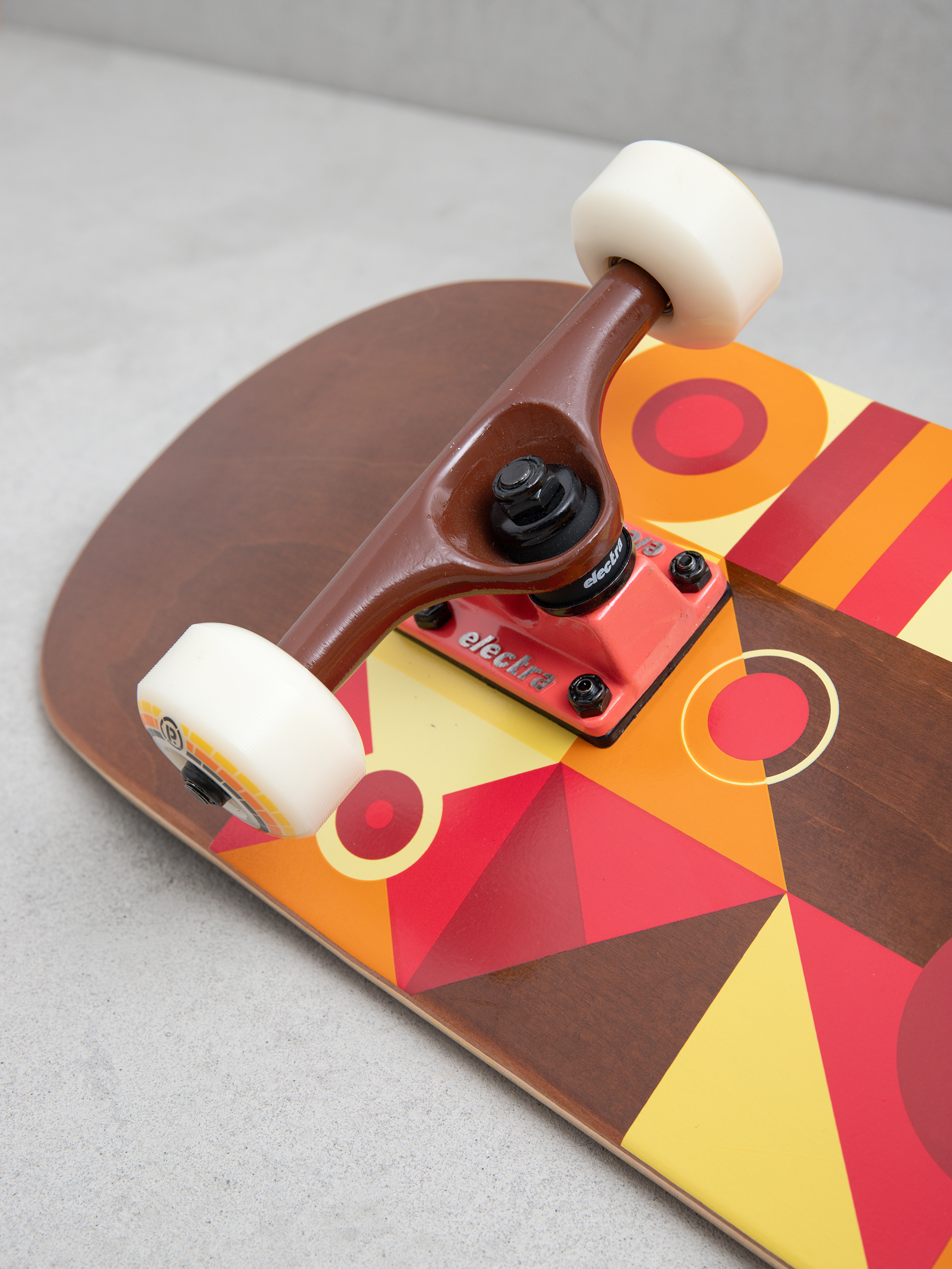 Cartel Skateboards Misterio Komplett gördeszka (deep brown)