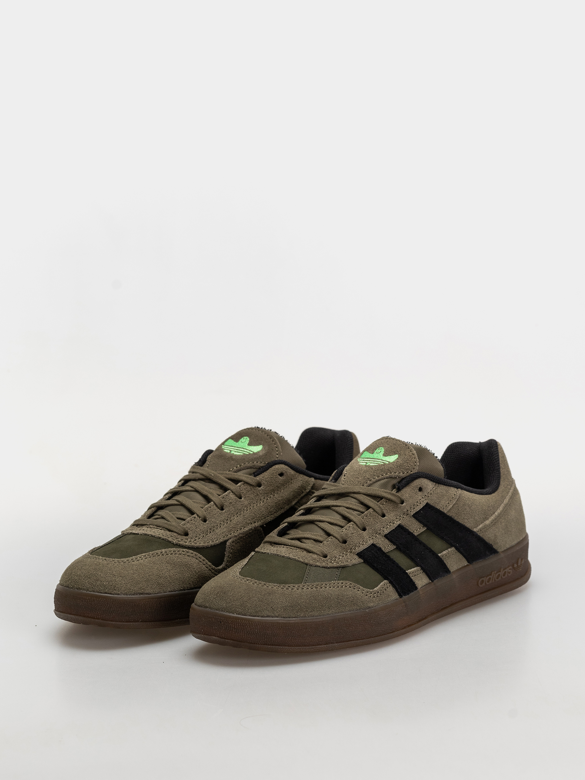 adidas Aloha Super Cipők (olistr/cblack/gum5)