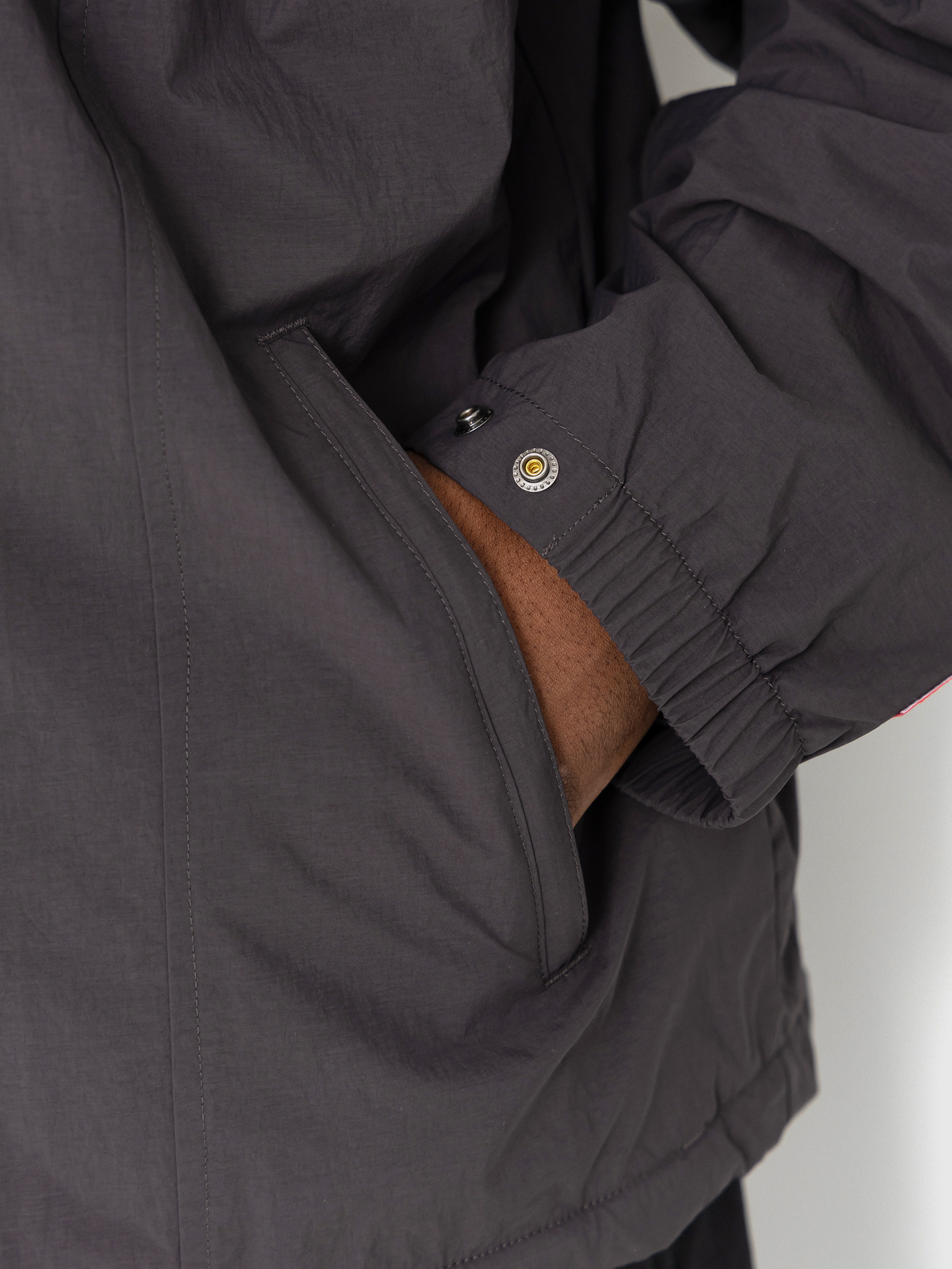 Dzseki The North Face Red Box Nylon Fleece Lined (obsidian)