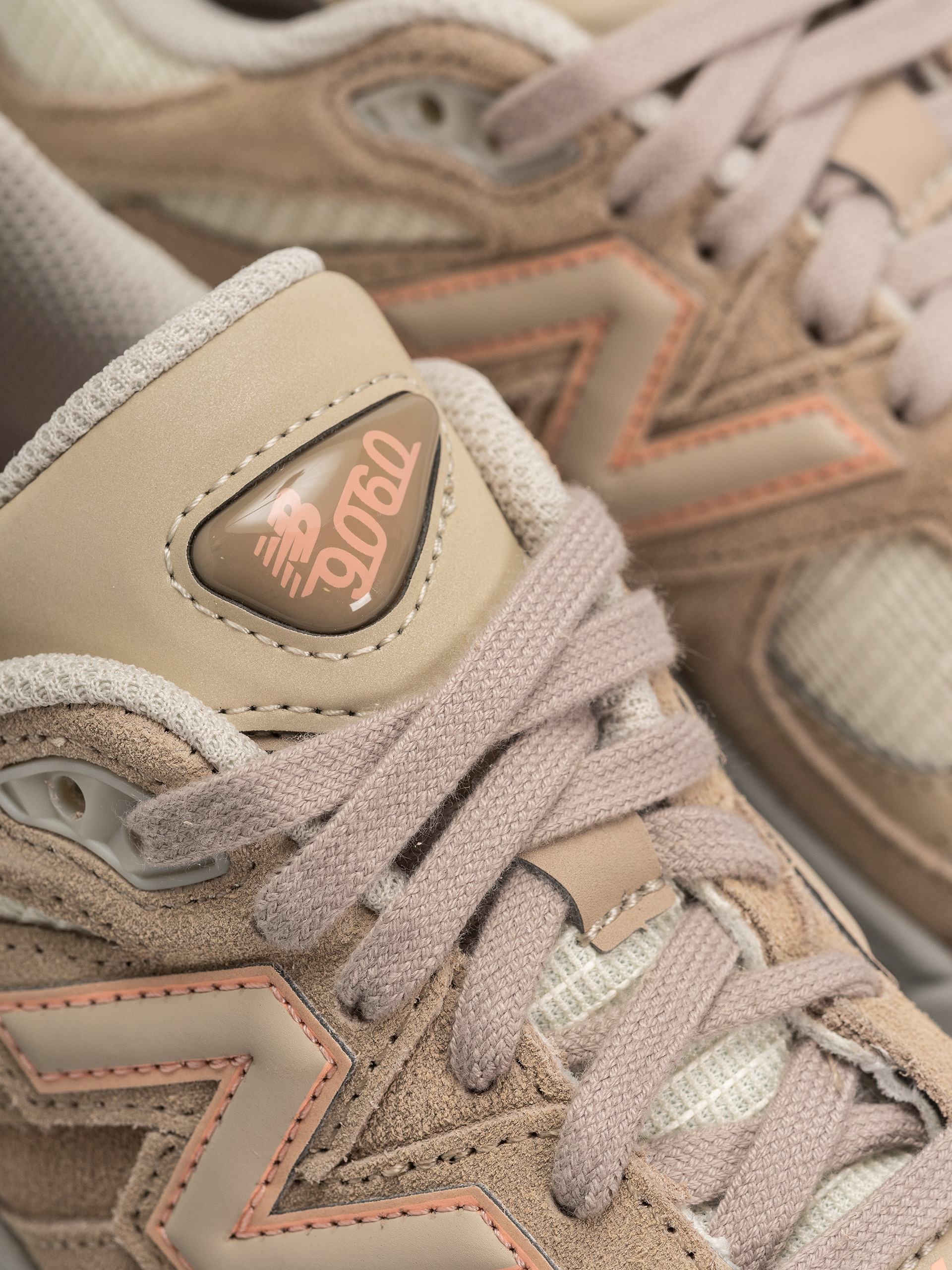 New Balance 9060 JR Cipők (mindful grey/pink lemonade)