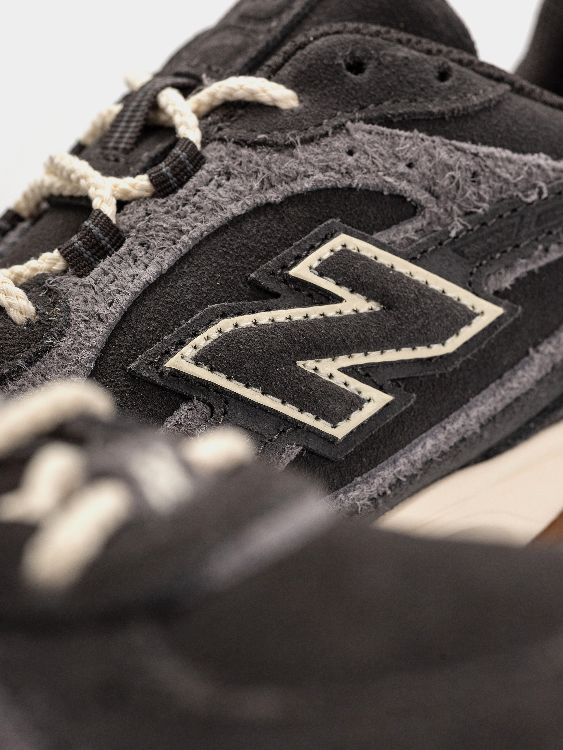Cipők New Balance 204L (black)