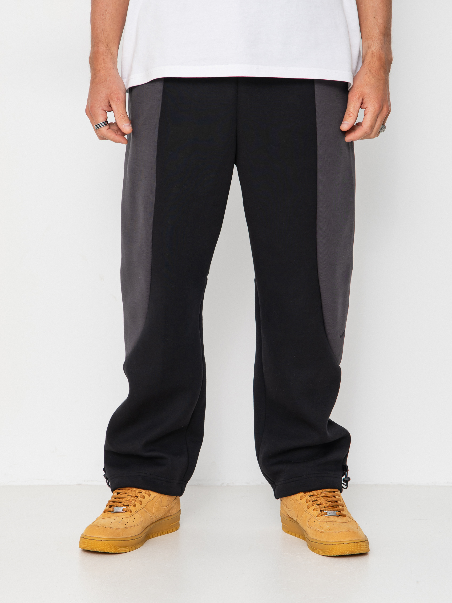 Nike SB Nike Tech Kisnadrág