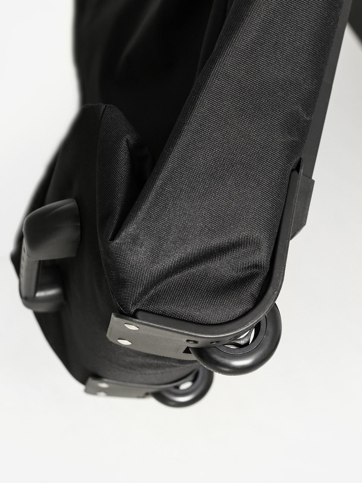 Sízsák Drake Padded With Wheels (black)